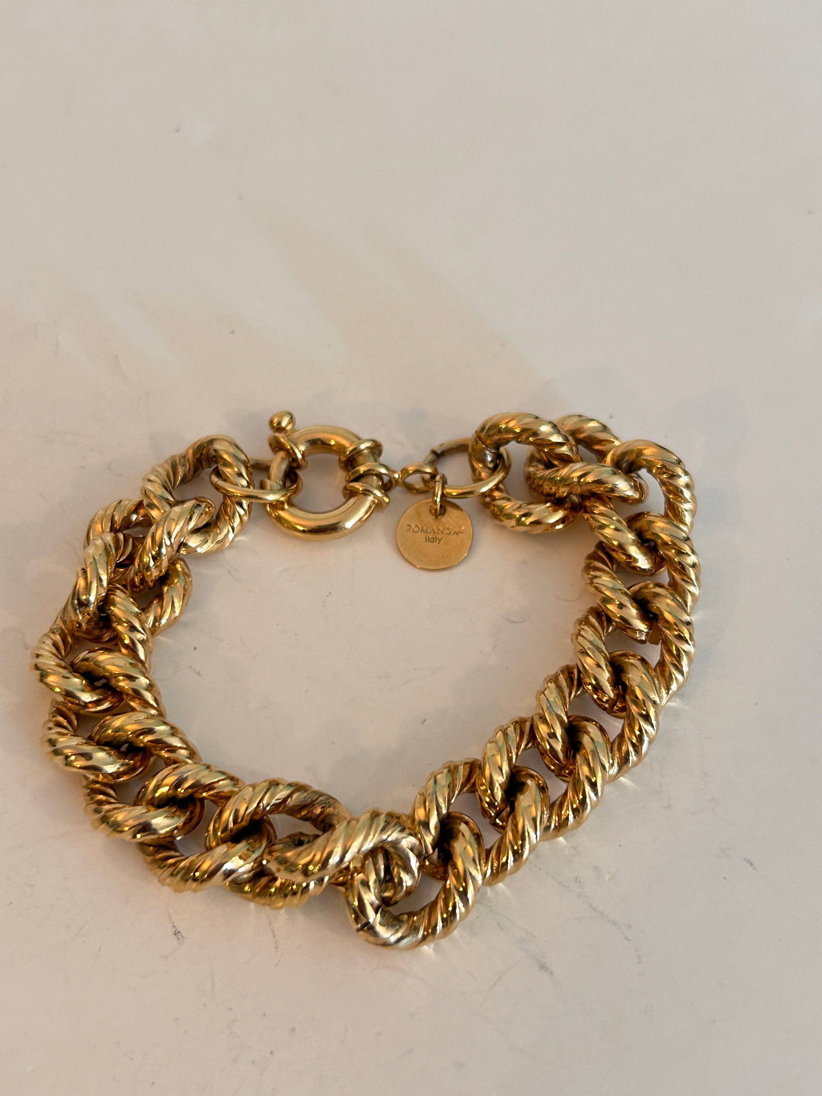 ROMANZA ITALY 18k Yellow Gold Over Bronze Byzantine 8" Bracelet: ROMANZA ITALY 18k Yellow Gold Over Bronze Byzantine 8" Bracelet Please view all photos as they are part of the description and condition of this Item, Feel free to contact me with questions or picture