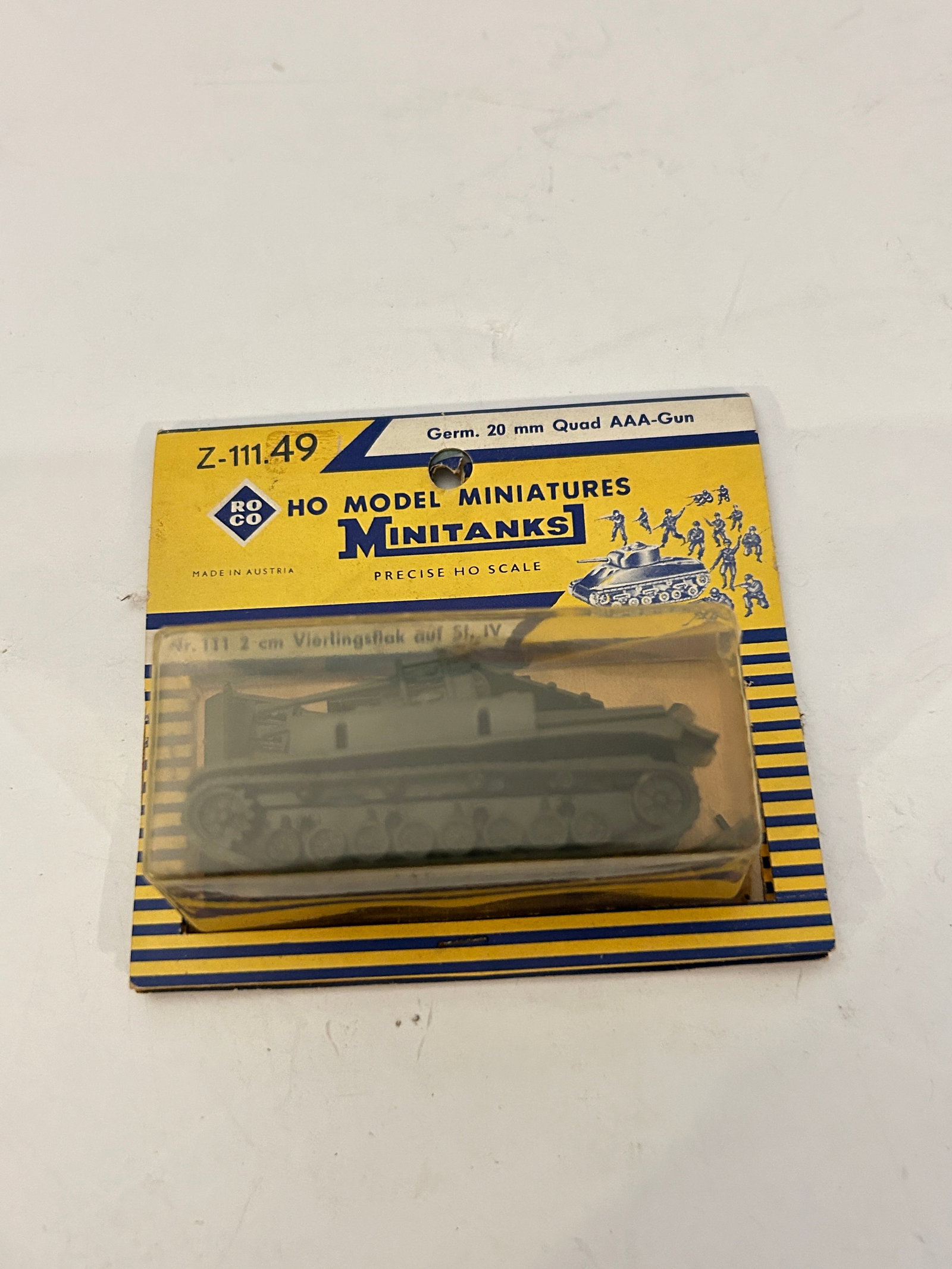 Roco Minitanks HO scale plastic model of a German 20 mm Quad AAA-Gun, model number Z-111.49 (1 of 4)