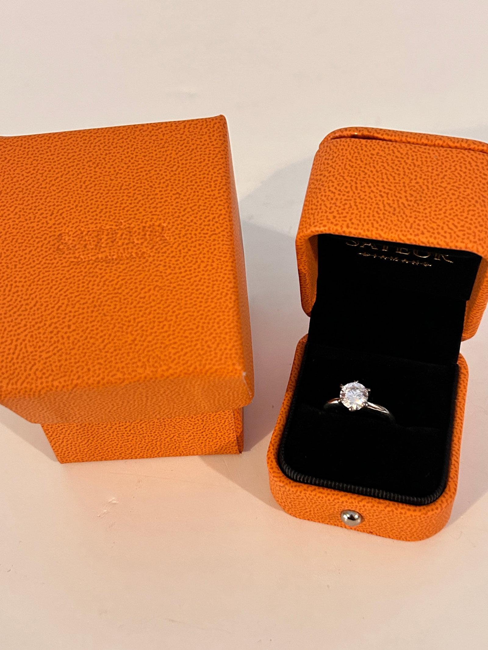 Vintage Sterling Silver Cubic Zirconia Sateur Ring Sz 7 (1 of 5)