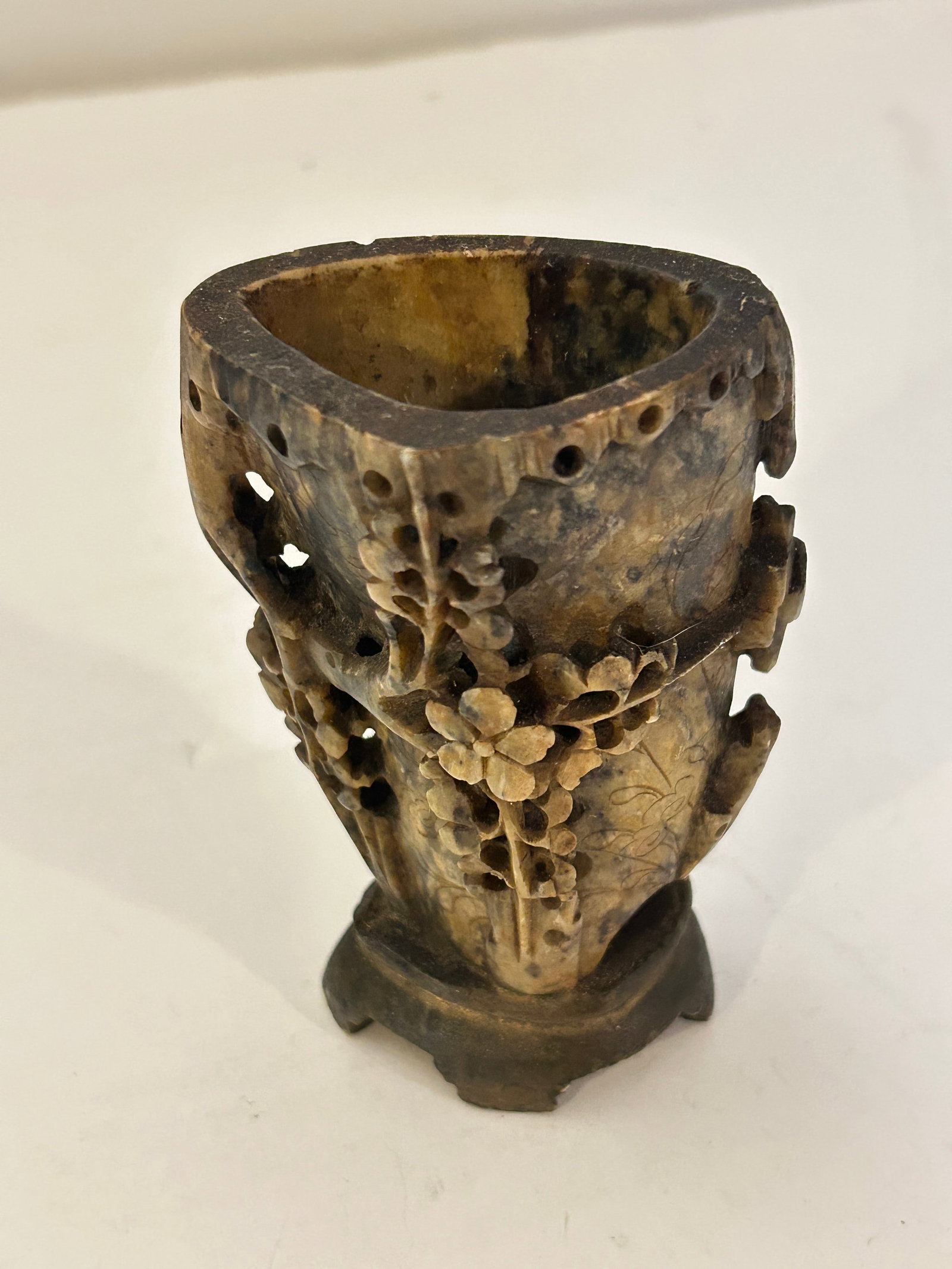 Beautiful Vintage Chinese Hand Carved Soapstone Double Pot Vase: Beautiful Vintage Chinese Hand Carved Soapstone Double Pot Vase Please view all photos as they are part of the description and condition of this Item, Feel free to contact me with questions or picture
