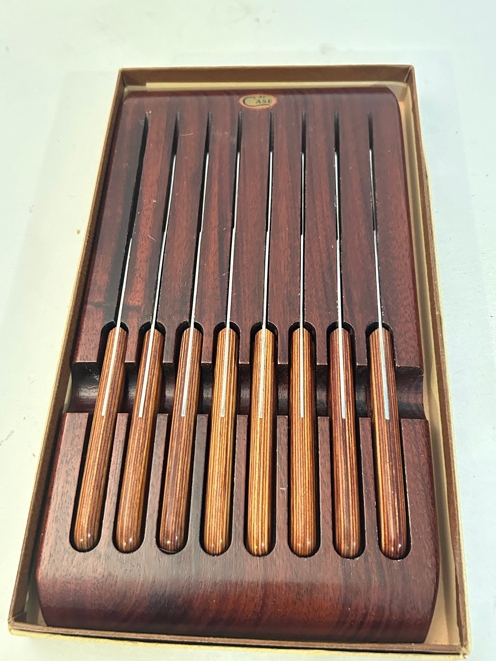 Vintage Case XX Stainless Cap 254 Steak Knives Set of 8 Nos original box (1 of 5)