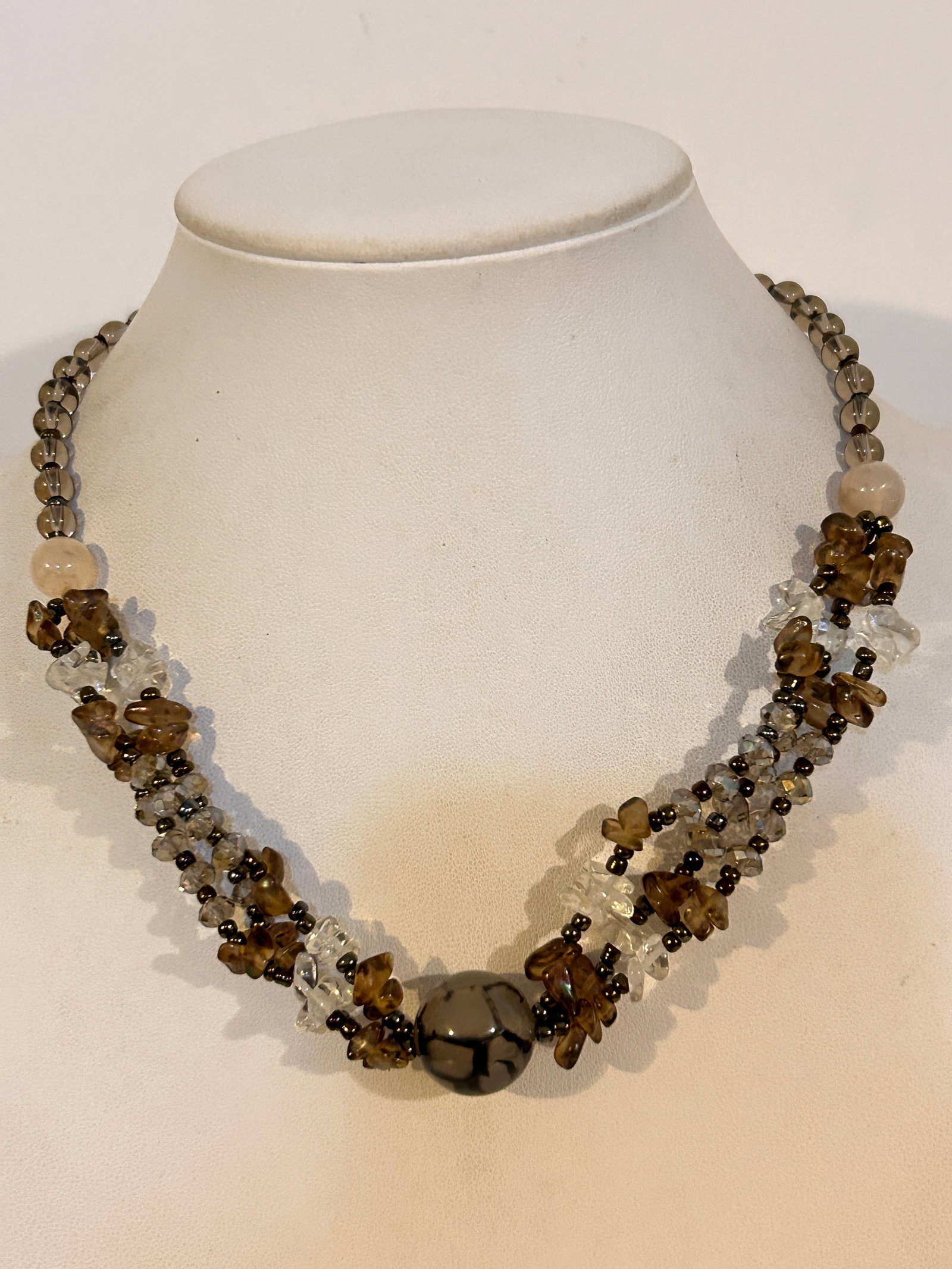 Vintage Glass Bead Necklace 17" (1 of 5)