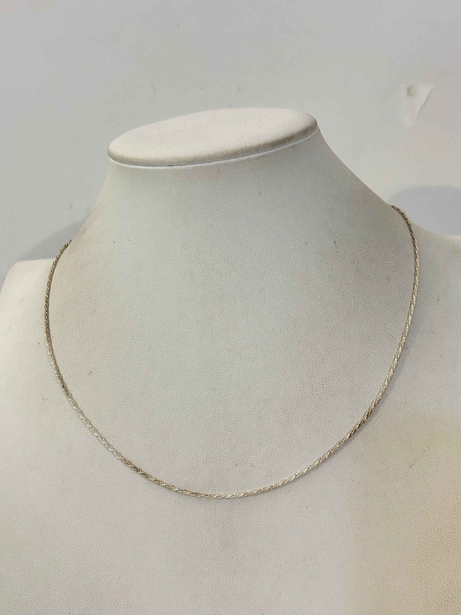 Sterling Silver Pretty Rope Chain Necklace 19": Sterling Silver Pretty Rope Chain Necklace 19" Please view all photos as they are part of the description and condition of this Item, Feel free to contact me with questions or picture requests! Used I