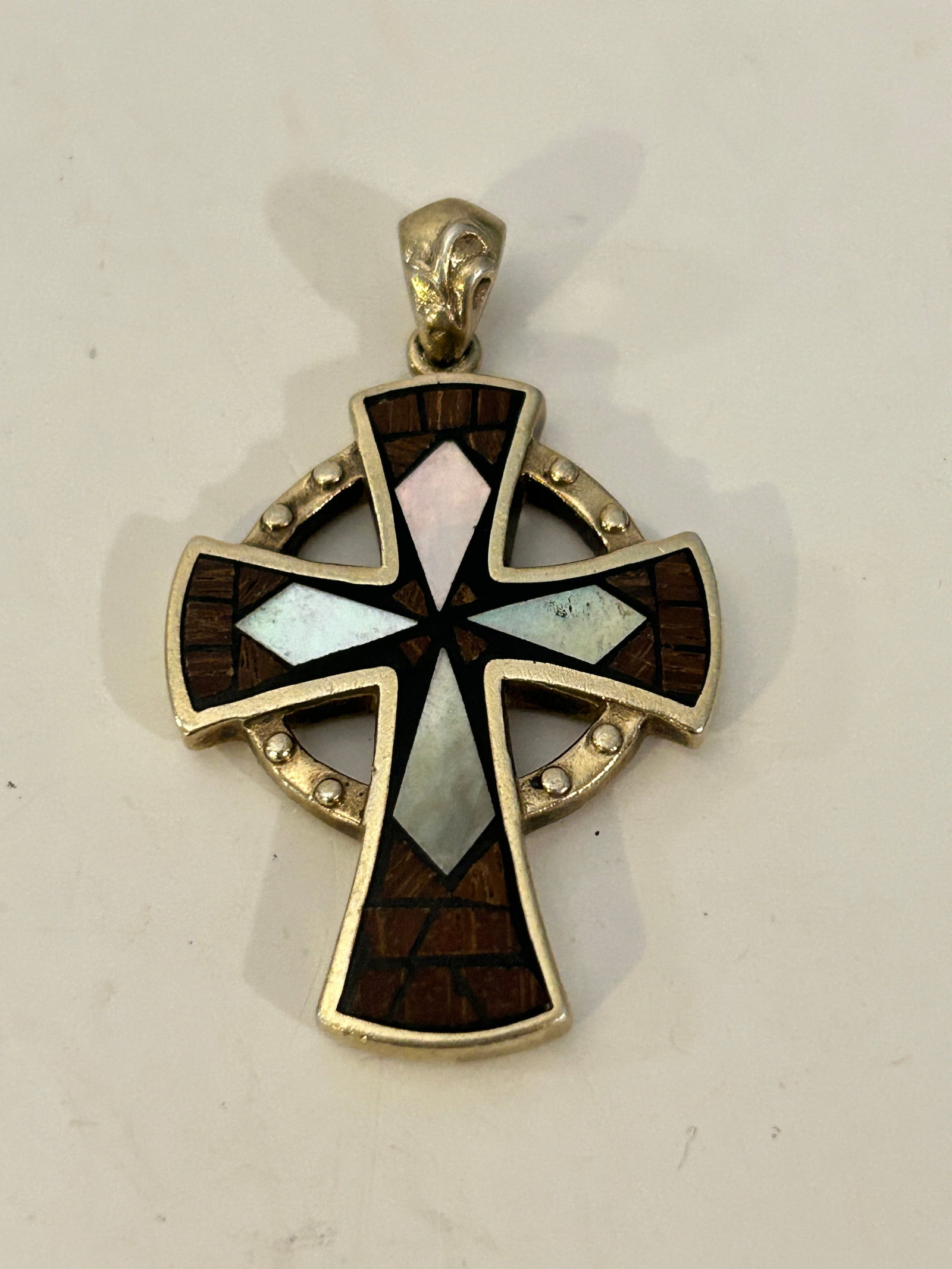 Vintage Sterling Silver Celtic Cross ADI Pendant: Vintage Sterling Silver Celtic Cross ADI Pendant Please view all photos as they are part of the description and condition of this Item, Feel free to contact me with questions or picture requests! Used