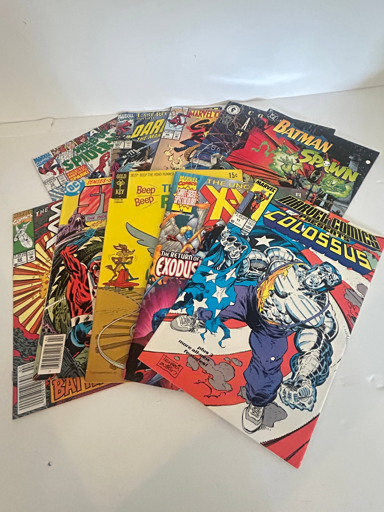 Vintage Lot of 10 Good Comic Books: Vintage Lot of 10 Good Comic Books Please view all photos as they are part of the description and condition of this Item, Feel free to contact me with questions or picture requests! Used Item AS IS