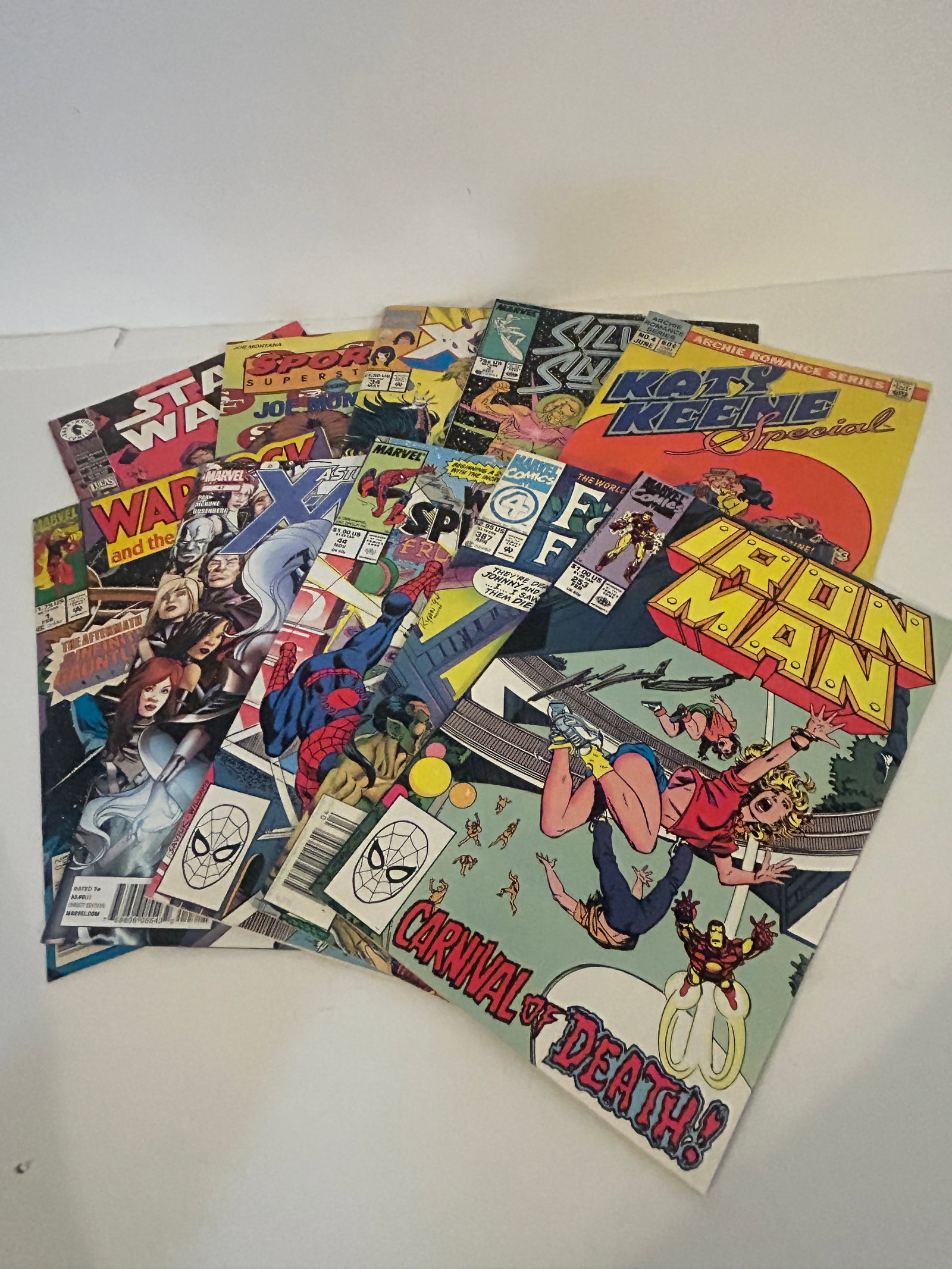 Vintage Lot of 10 Good Comic Books: Vintage Lot of 10 Good Comic Books Please view all photos as they are part of the description and condition of this Item, Feel free to contact me with questions or picture requests! Used Item AS IS