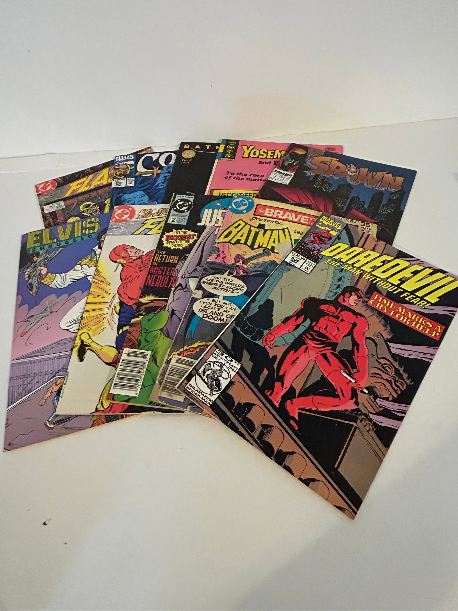 Vintage Lot of 10 Good Comics: Vintage Lot of 10 Good Comics Please view all photos as they are part of the description and condition of this Item, Feel free to contact me with questions or picture requests! Used Item AS IS