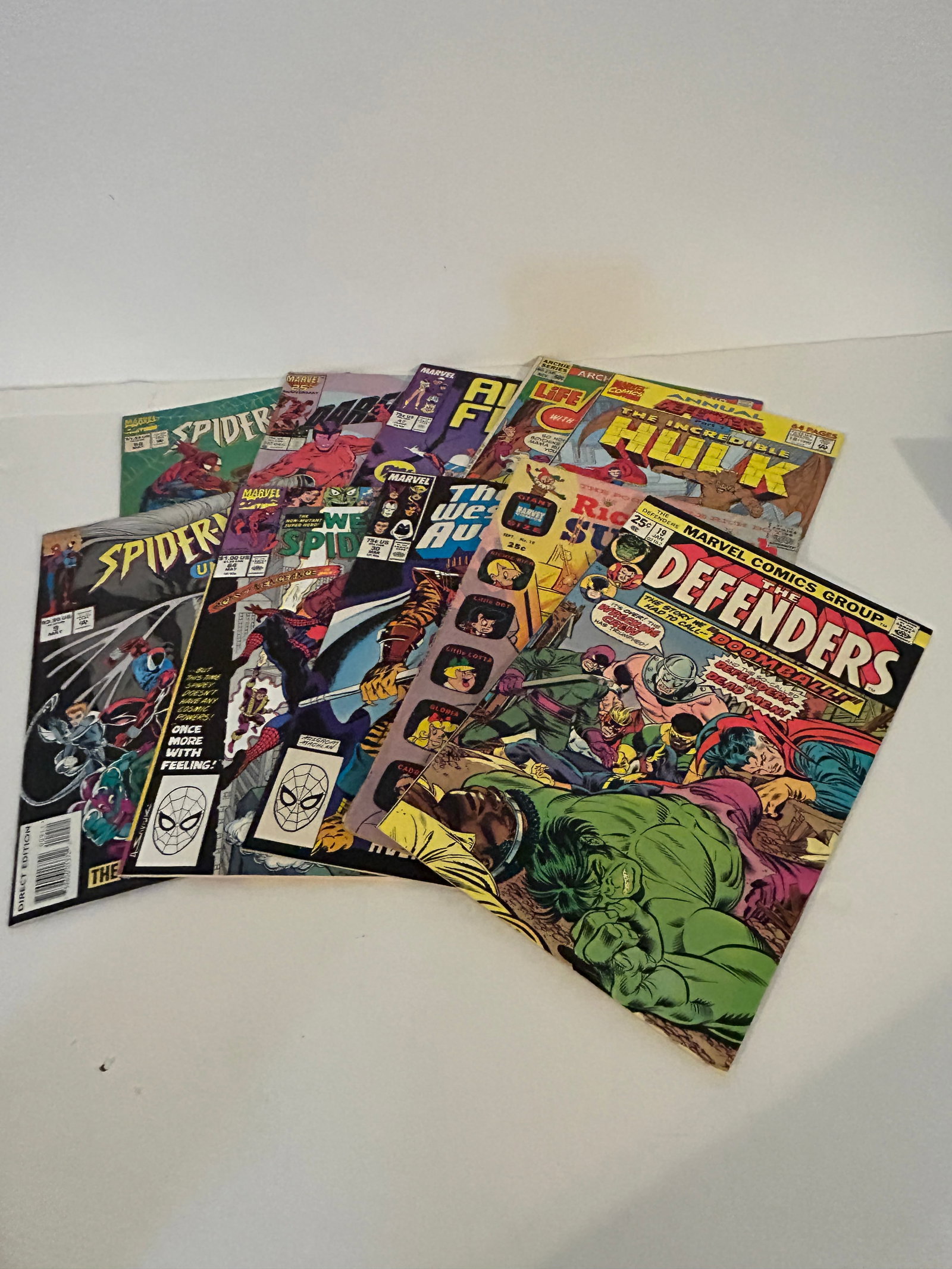 Vintage Lot of 10 Good Comics: Vintage Lot of 10 Good Comics Please view all photos as they are part of the description and condition of this Item, Feel free to contact me with questions or picture requests! Used Item AS IS