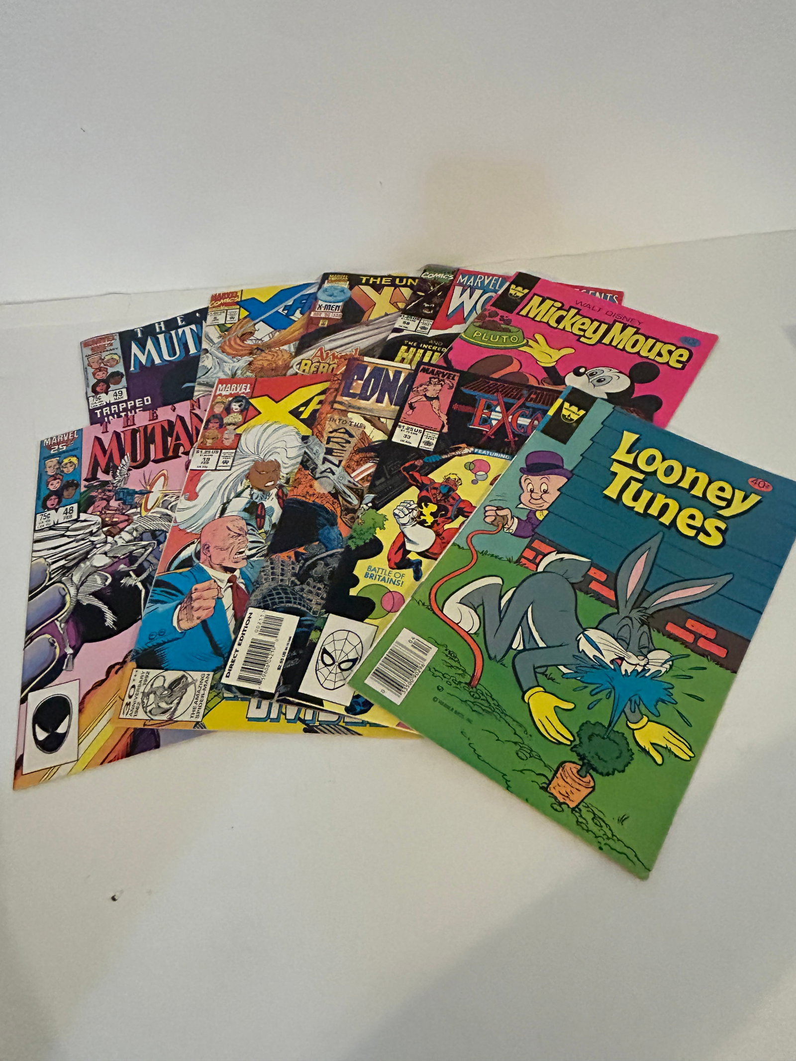 Vintage Lot of 10 Good Comics: Vintage Lot of 10 Good Comics Please view all photos as they are part of the description and condition of this Item, Feel free to contact me with questions or picture requests! Used Item AS IS