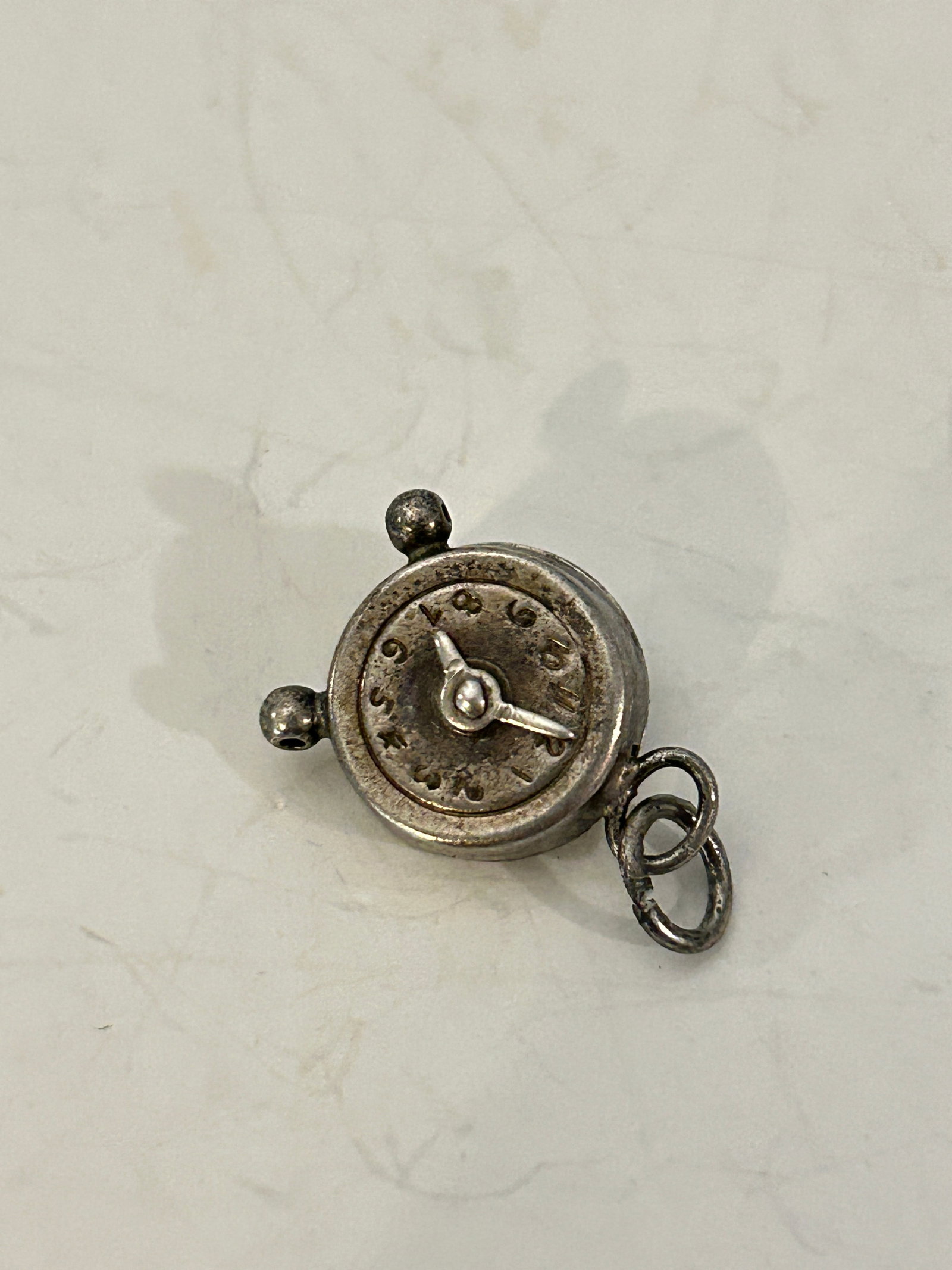 Vintage Sterling Silver Charm: Vintage Sterling Silver Charm Please view all photos as they are part of the description and condition of this Item, Feel free to contact me with questions or picture requests! Used Item AS IS