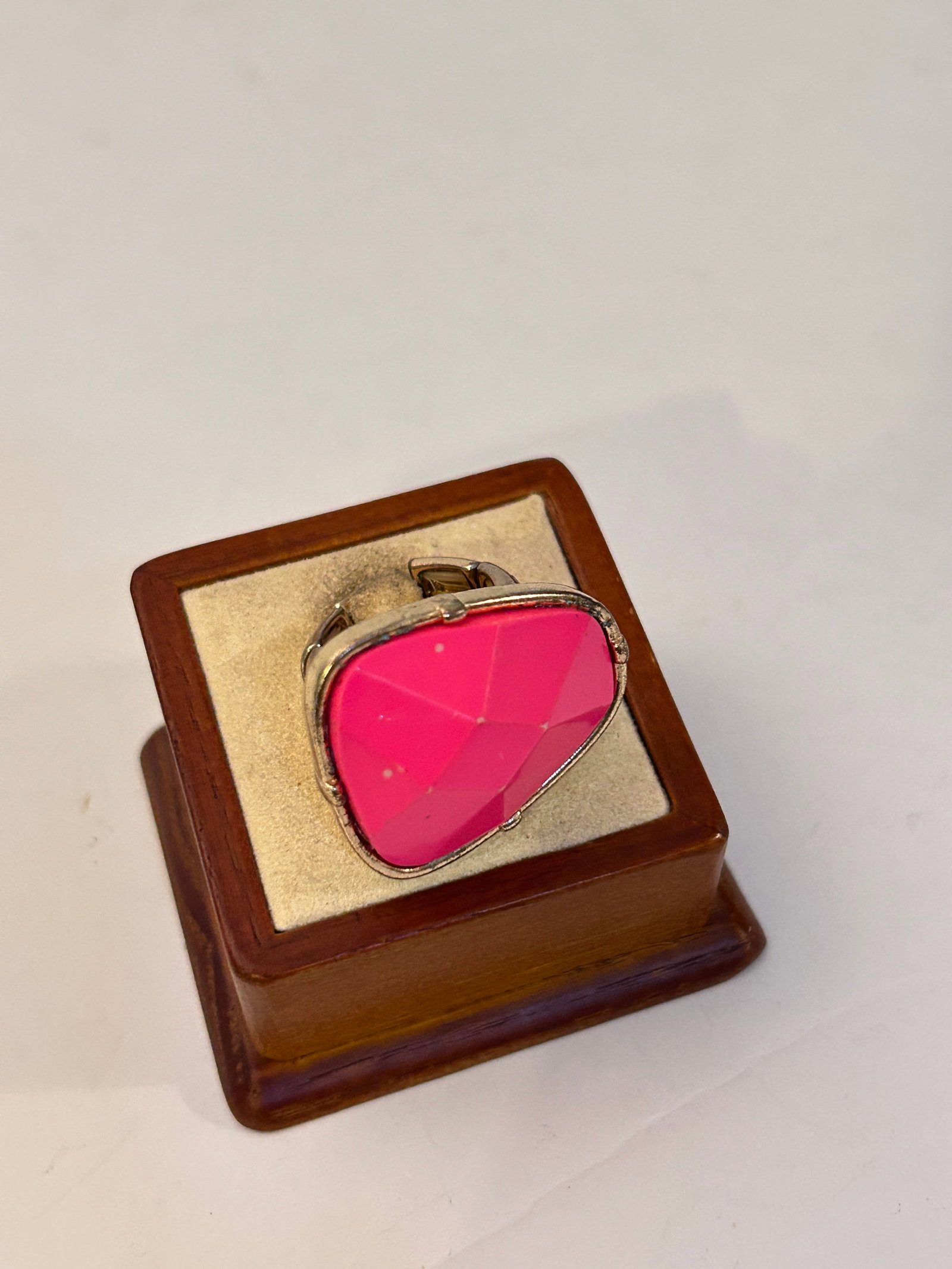Vintage Costume old Ring Sz stretch