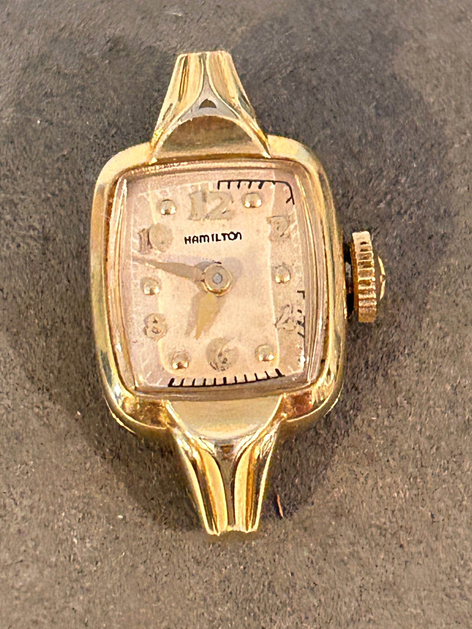 Hamilton Watch no band mech 14 kt goldfilled working watch: Hamilton Watch no band mech 14 kt goldfilled working watch Please view all photos as they are part of the description and condition of this Item, Feel free to contact me with questions or picture requ