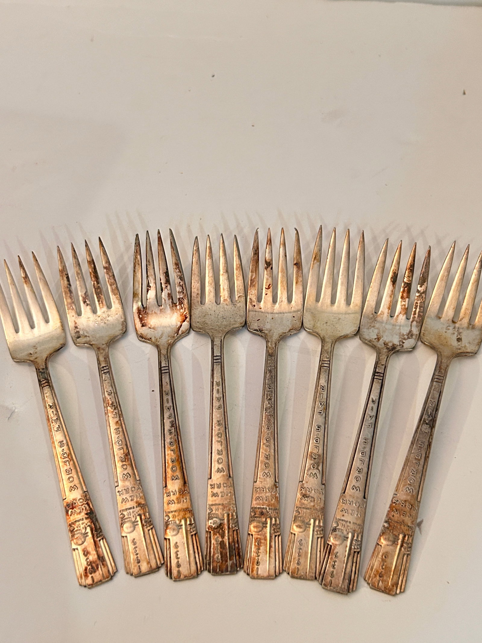 Lot of 8 Forks 1939 New York World's Fair H Rogers Co silver-plate (1 of 5)