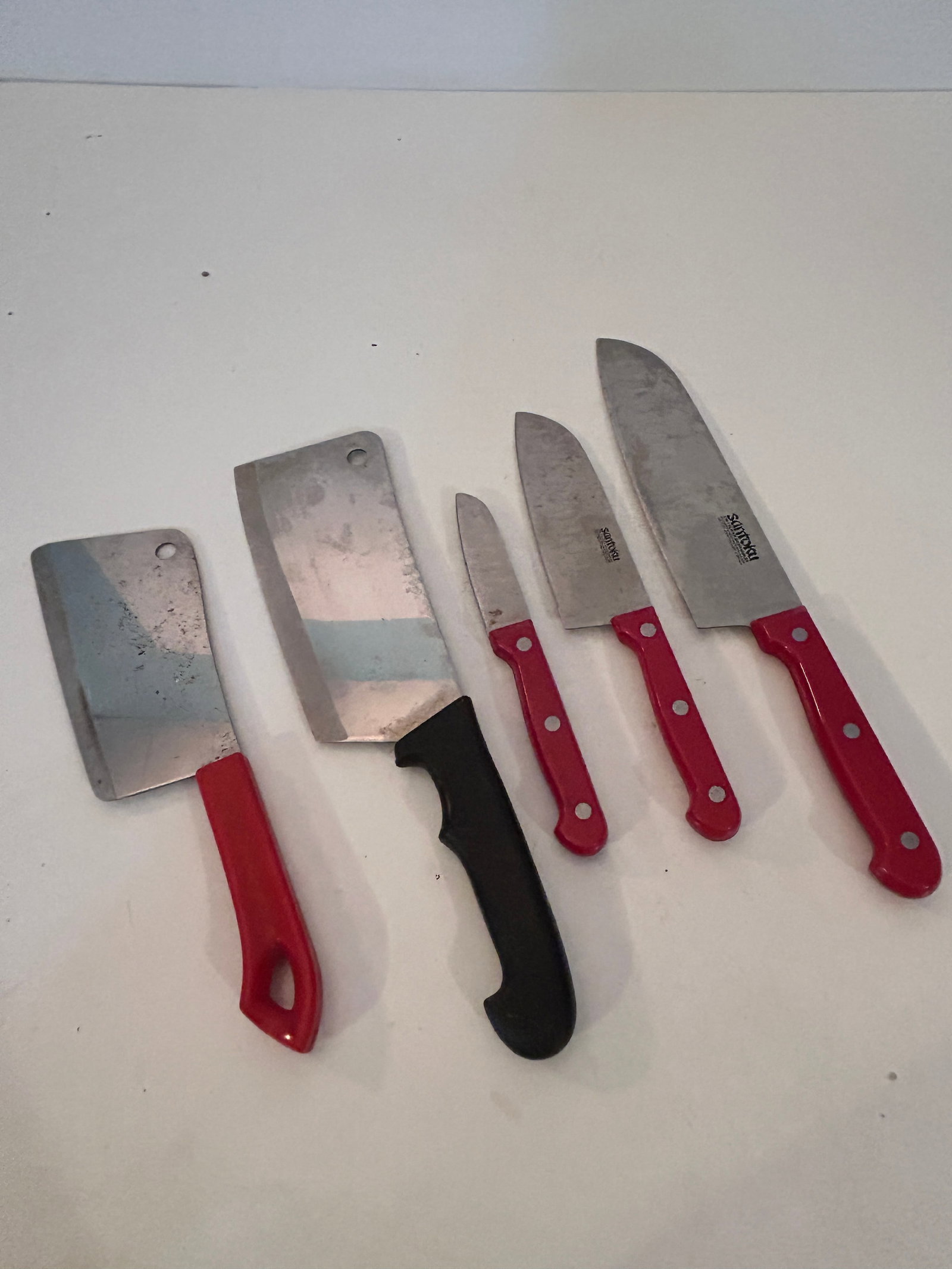 Vintage Lot of 5 Knifes (1 of 4)