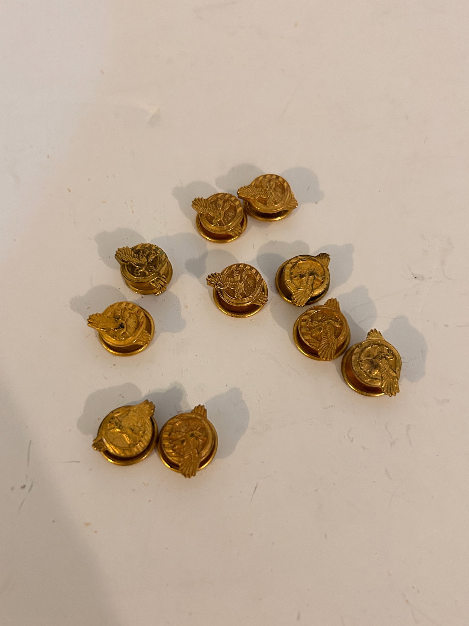 Lot of 10 Vintage WWII WW2 Honorable Discharge Ruptured Duck Lapel Buttons (1 of 4)