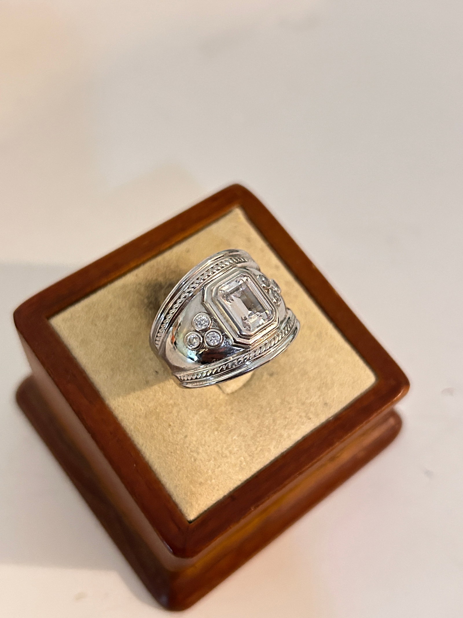 BBJ Cubic Zirconia Sterling Silver Ring Sz 7 (1 of 6)