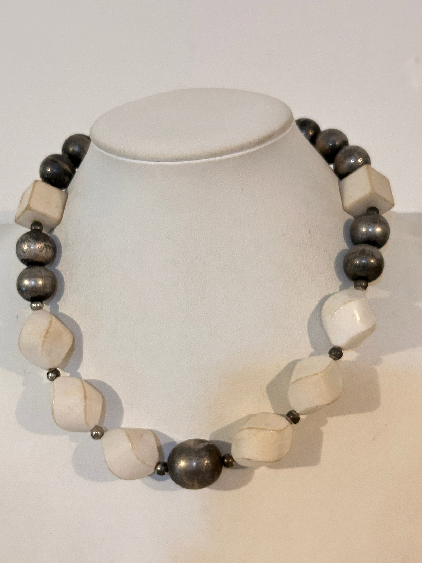 Vintage White Stone Silver bead heavy Necklace sz 16"