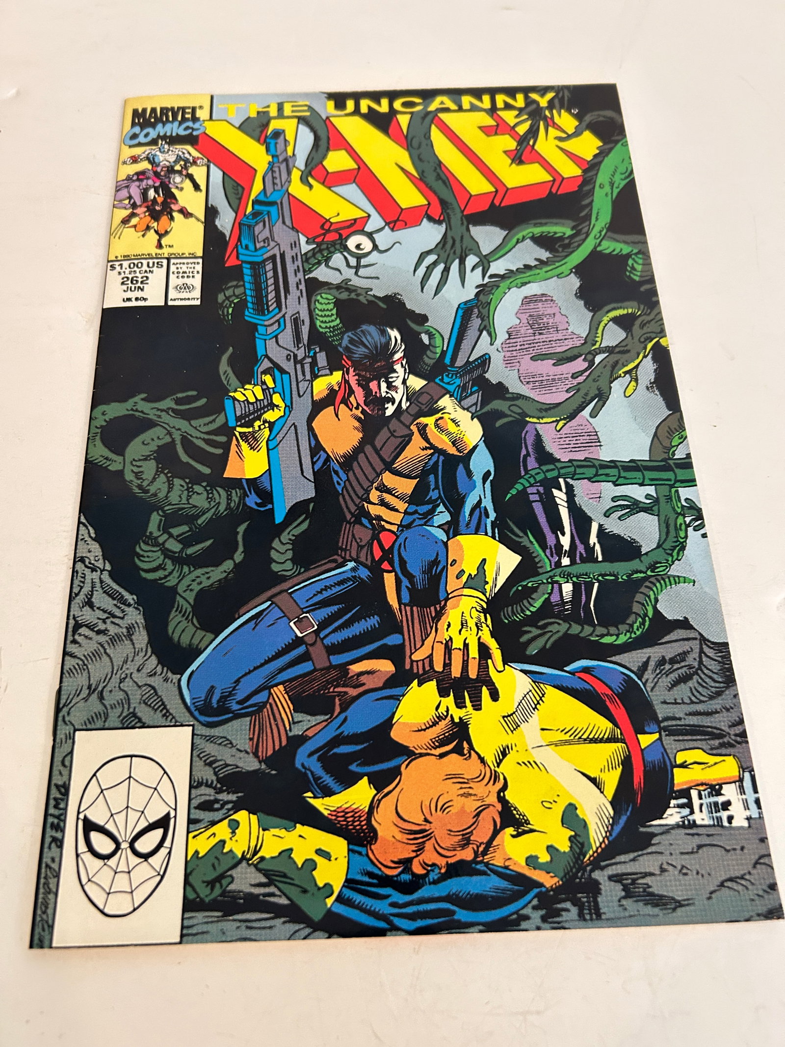 Vintage Quality Comic Book The Uncanny X-Men #262, published by Marvel Comics in June 1990. (1 of 2)
