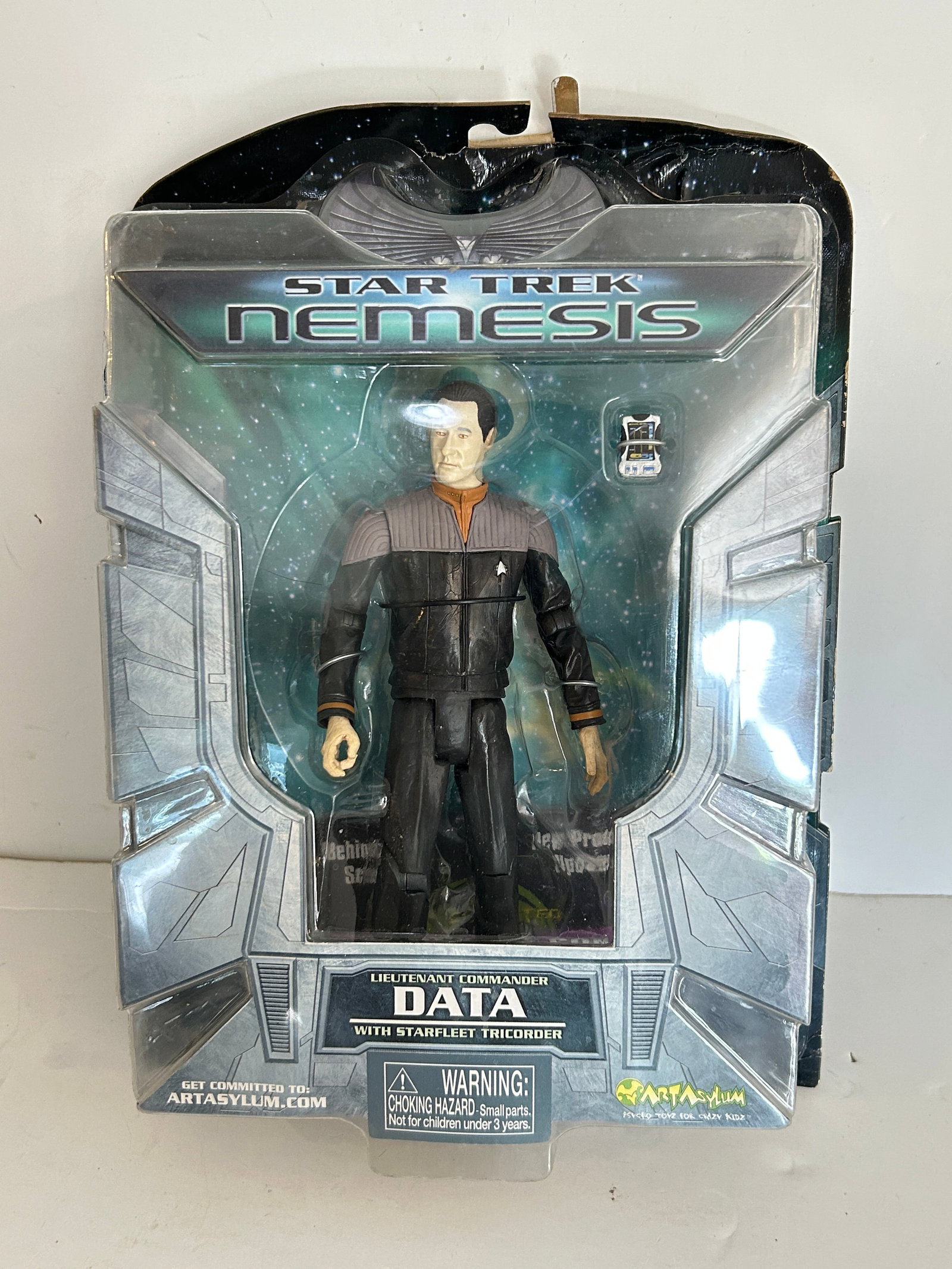 2002 Art Asylum Star Trek: Nemesis Lieutenant Commander Data action figure: 2002 Art Asylum Star Trek: Nemesis Lieutenant Commander Data action figure Please view all photos as they are part of the description and condition of this Item, Feel free to contact me with questions