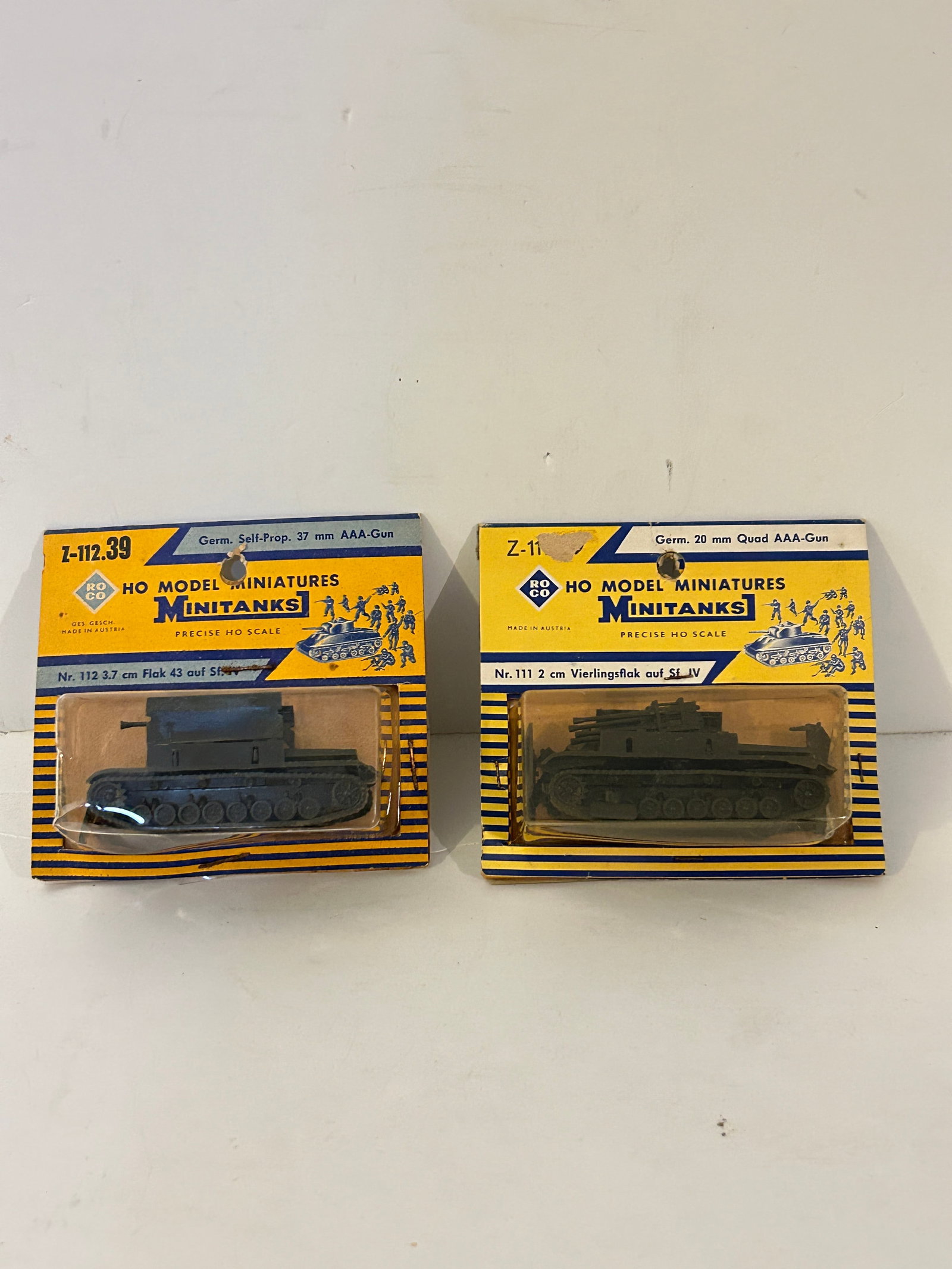 2 Vintage HO scale plastic military vehicle models made by Roco Minitanks: 2 Vintage HO scale plastic military vehicle models made by Roco Minitanks Please view all photos as they are part of the description and condition of this Item, Feel free to contact me with questions 