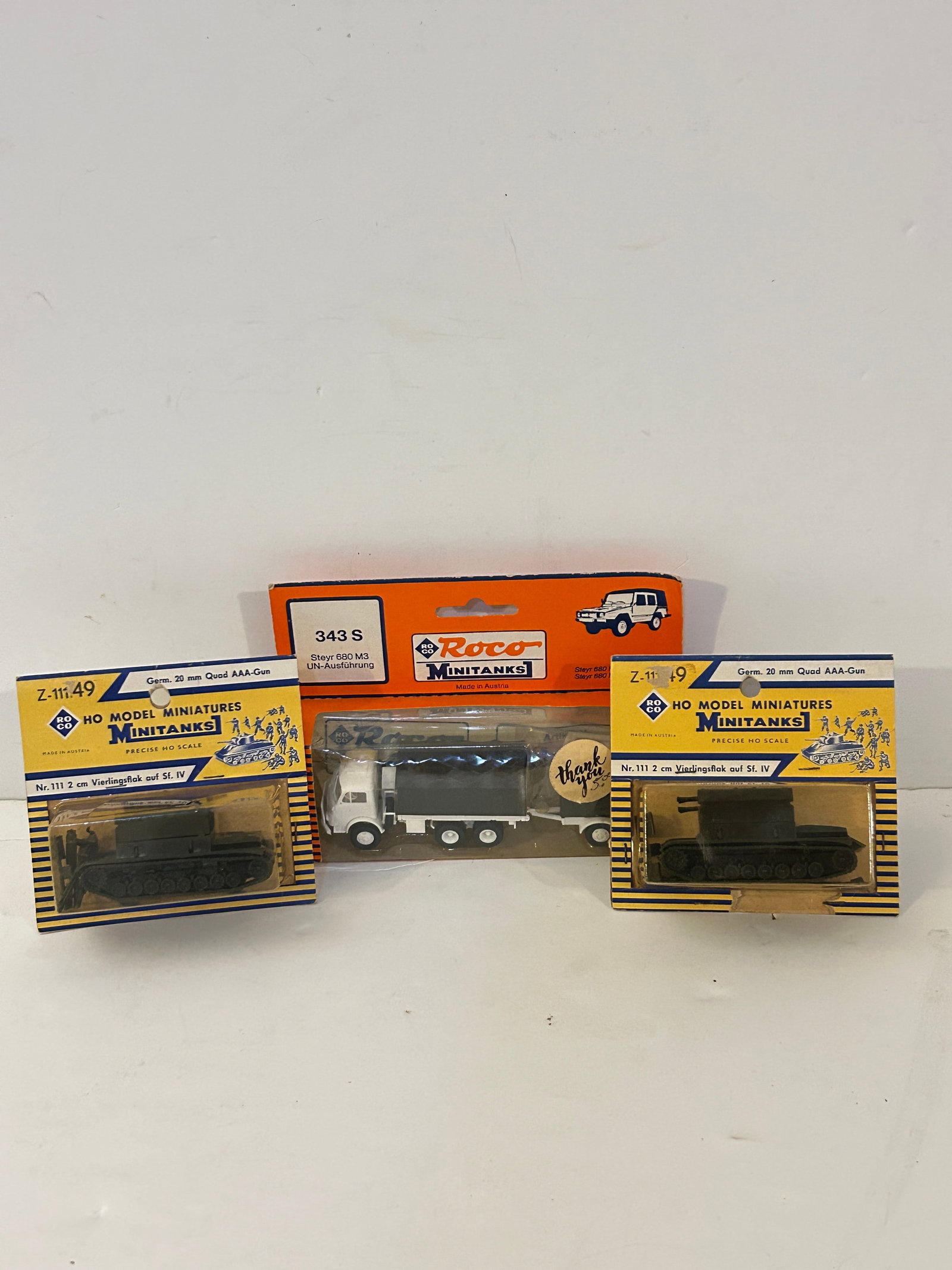 3 Vintage HO scale plastic military vehicle models made by Roco Minitanks (1 of 3)