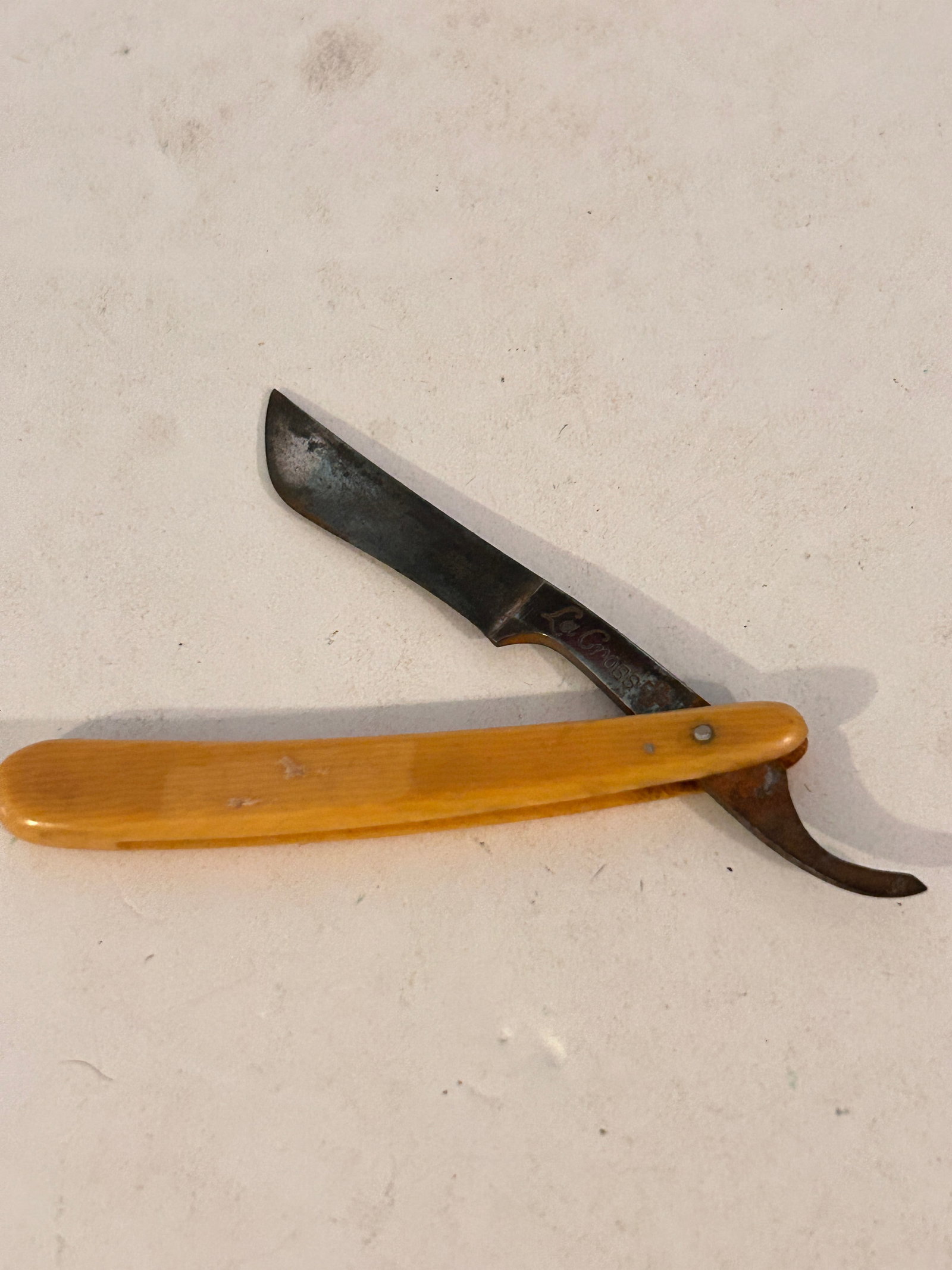 Vintage Antique La Cross Schnefel Bros. USA Corn Razor: Vintage Antique La Cross Schnefel Bros. USA Corn Razor Please view all photos as they are part of the description and condition of this Item, Feel free to contact me with questions or picture requests