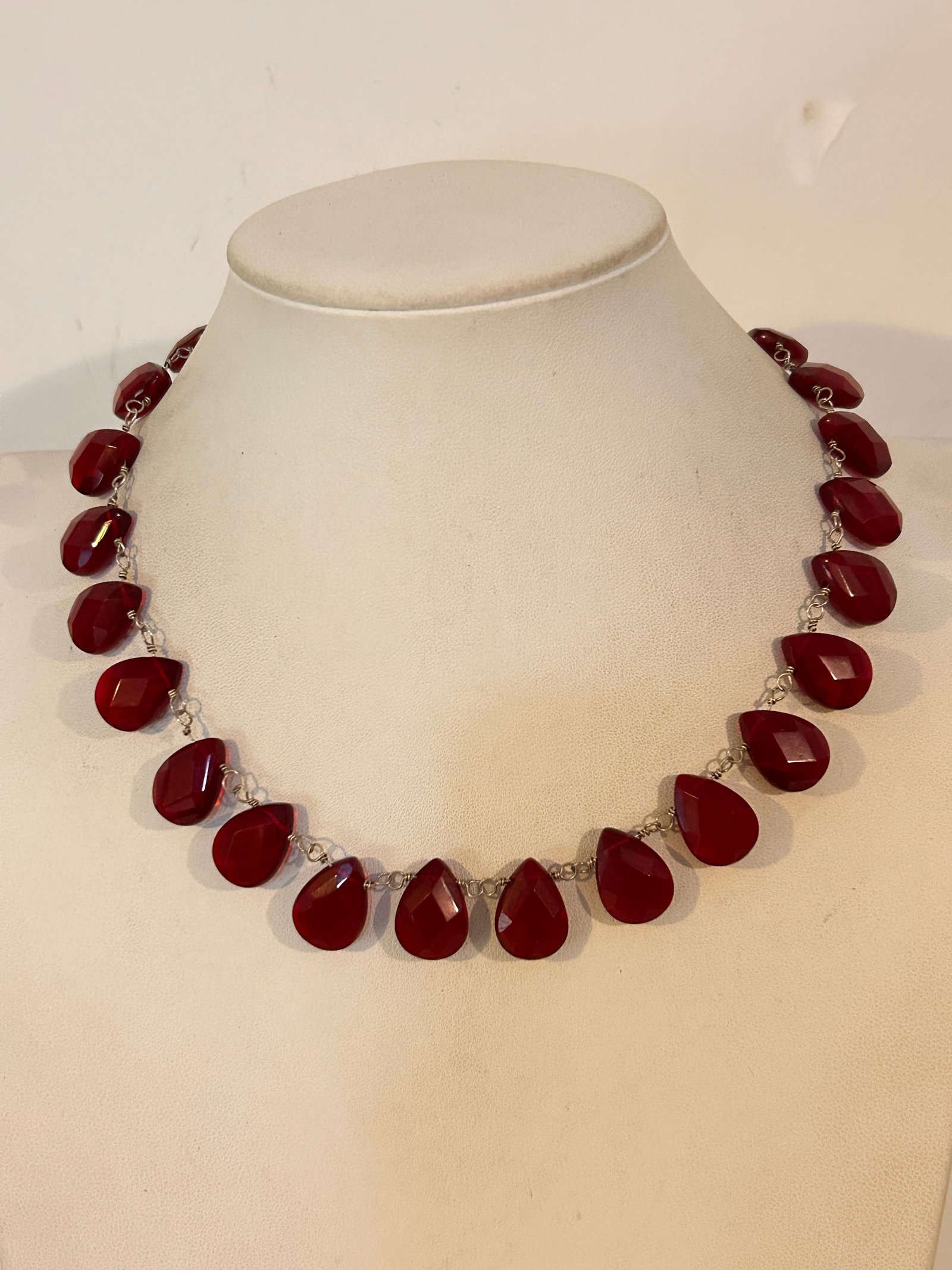 Sterling Silver Gemstone Necklace 16": Sterling Silver Gemstone Necklace 16" Please view all photos as they are part of the description and condition of this Item, Feel free to contact me with questions or picture requests! Used Item AS IS