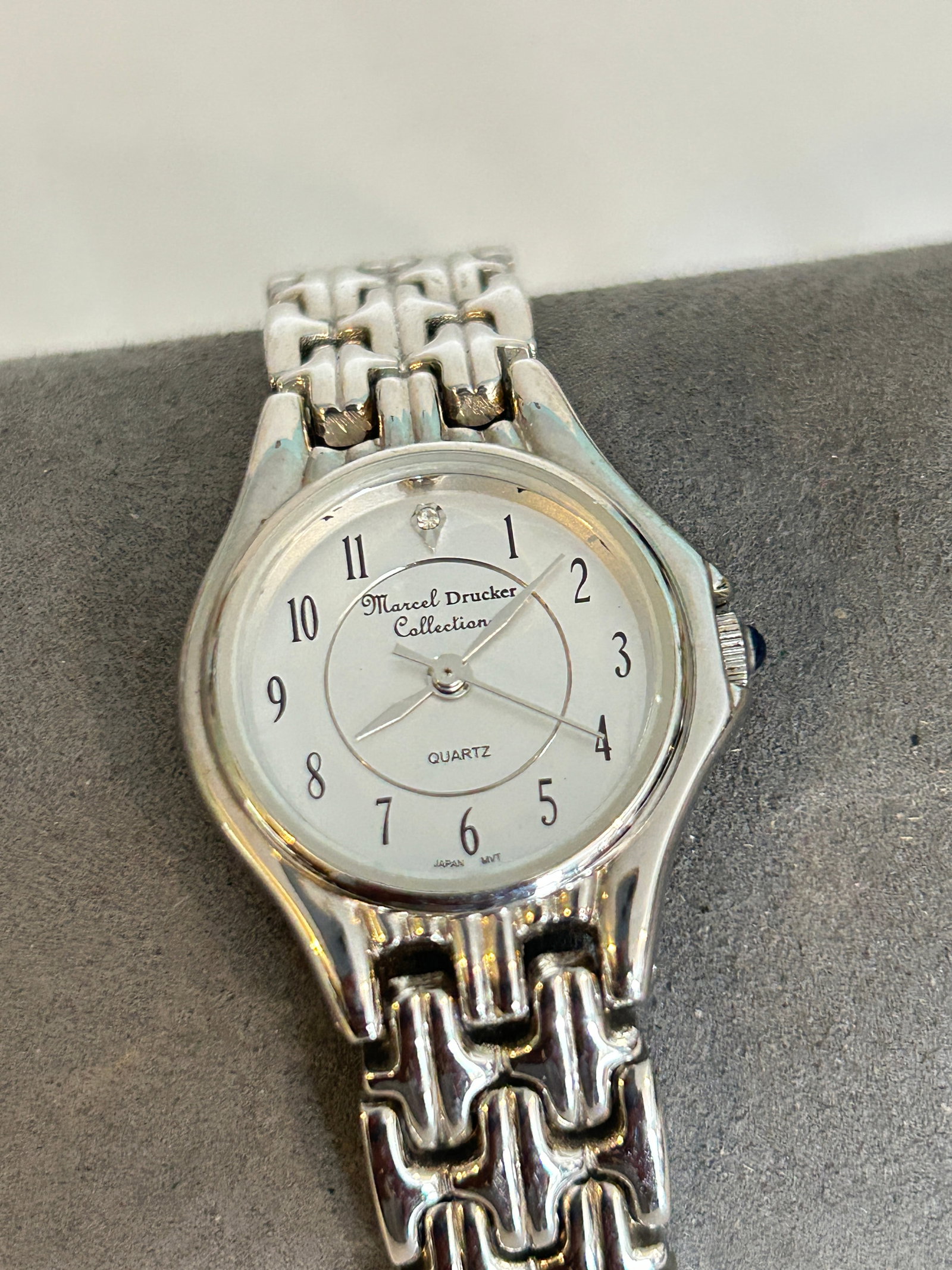 Vintage Marcel Drucker Collection women's quartz wristwatch working (1 of 4)
