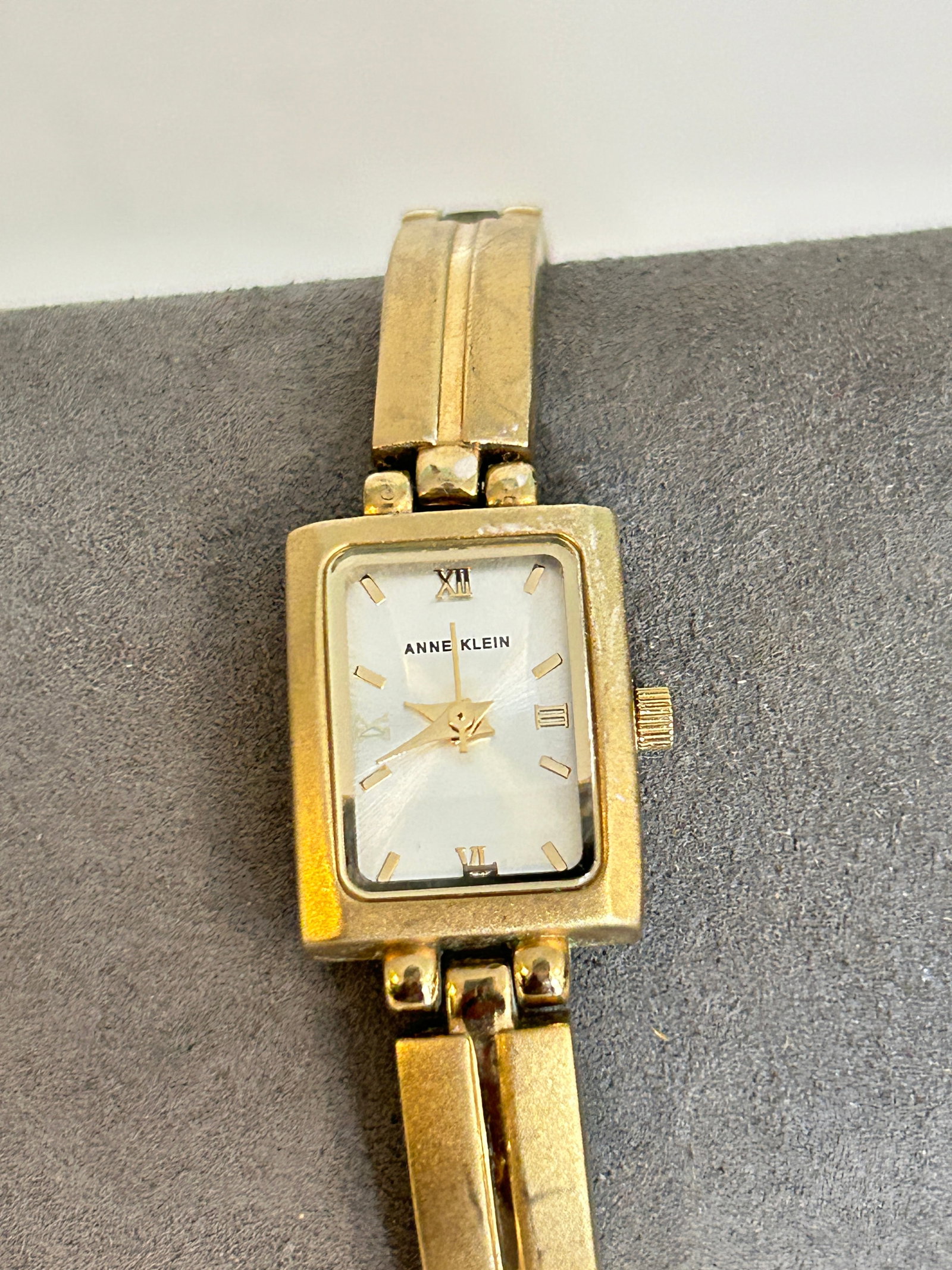 Vintage Anne Klein gold-tone rectangular quartz Watch working (1 of 5)