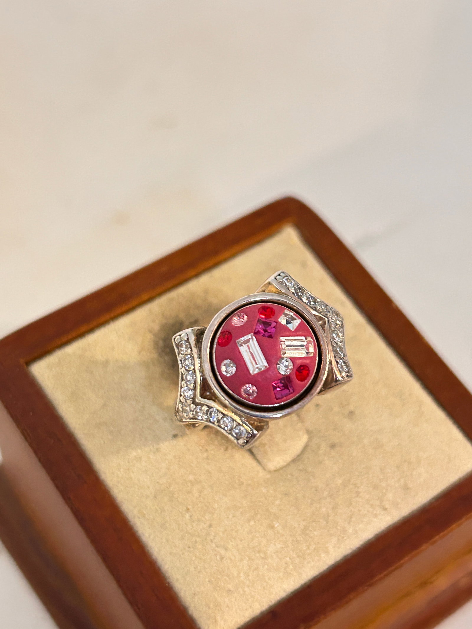 Kameleon Sterling Silver Jewel Pop Ring 7: Kameleon Sterling Silver Jewel Pop Ring 7Please view all photos as they are part of the description and condition of this Item, Feel free to contact me with questions or picture requests! Used Item AS