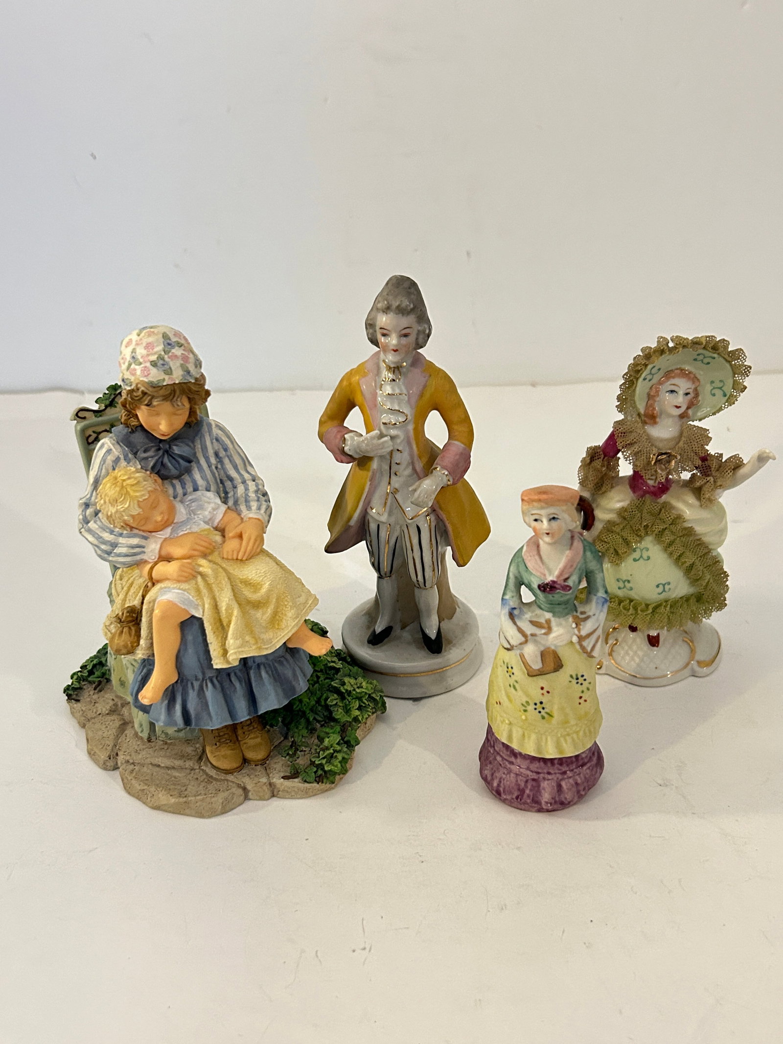 Antique Porcelain Figurines lot 4 (1 of 4)