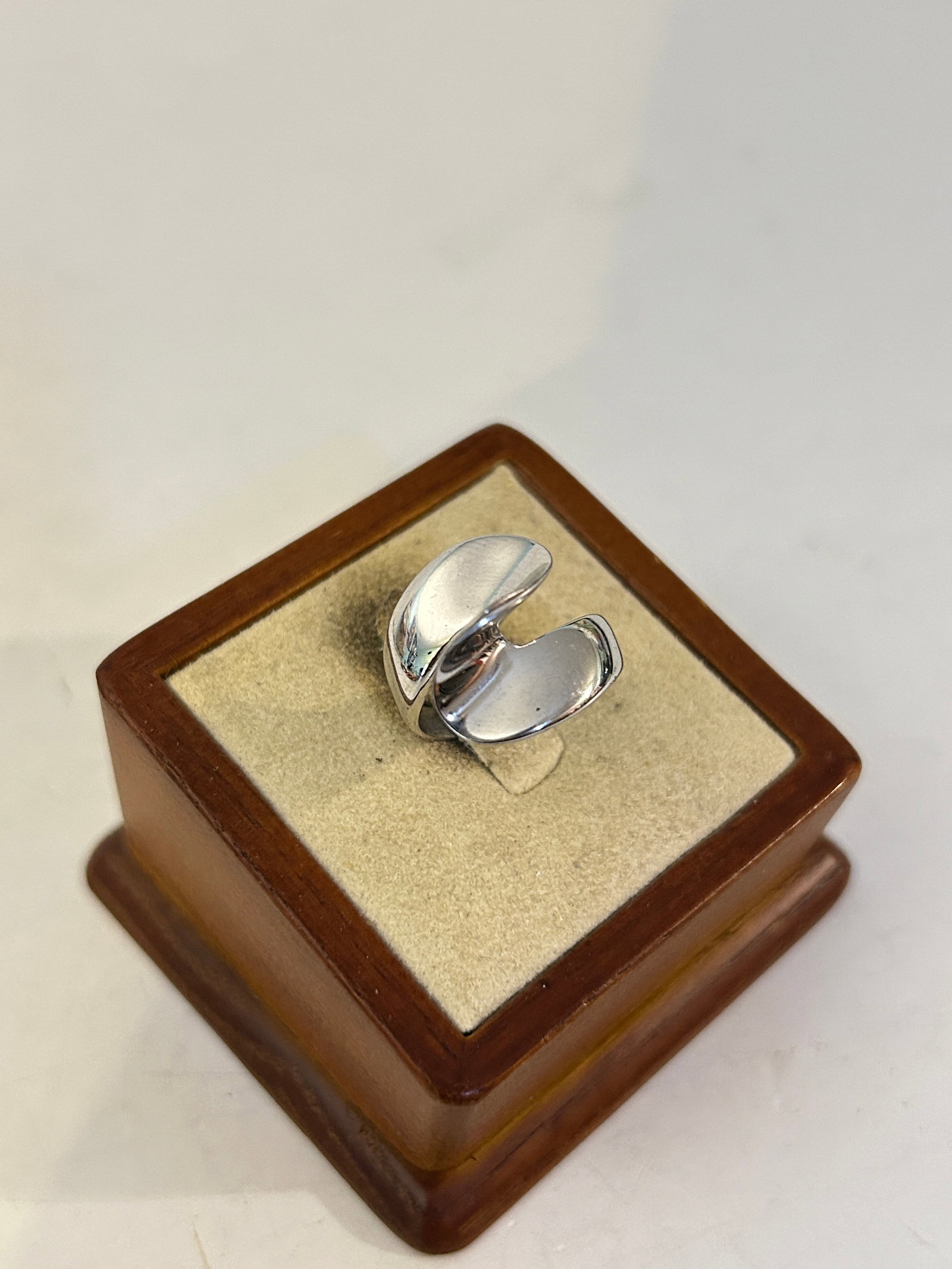 Vintage Sterling Silver Ring sz 5 (1 of 5)