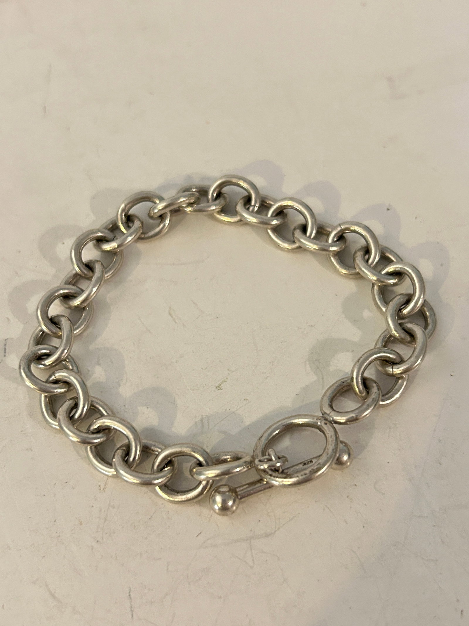 Vintage Sterling Silver Tiffany Style rolo-link chain Bracelet 8": Vintage Sterling Silver Tiffany Style rolo-link chain Bracelet 8" Please view all photos as they are part of the description and condition of this Item, Feel free to contact me with questions or pictu