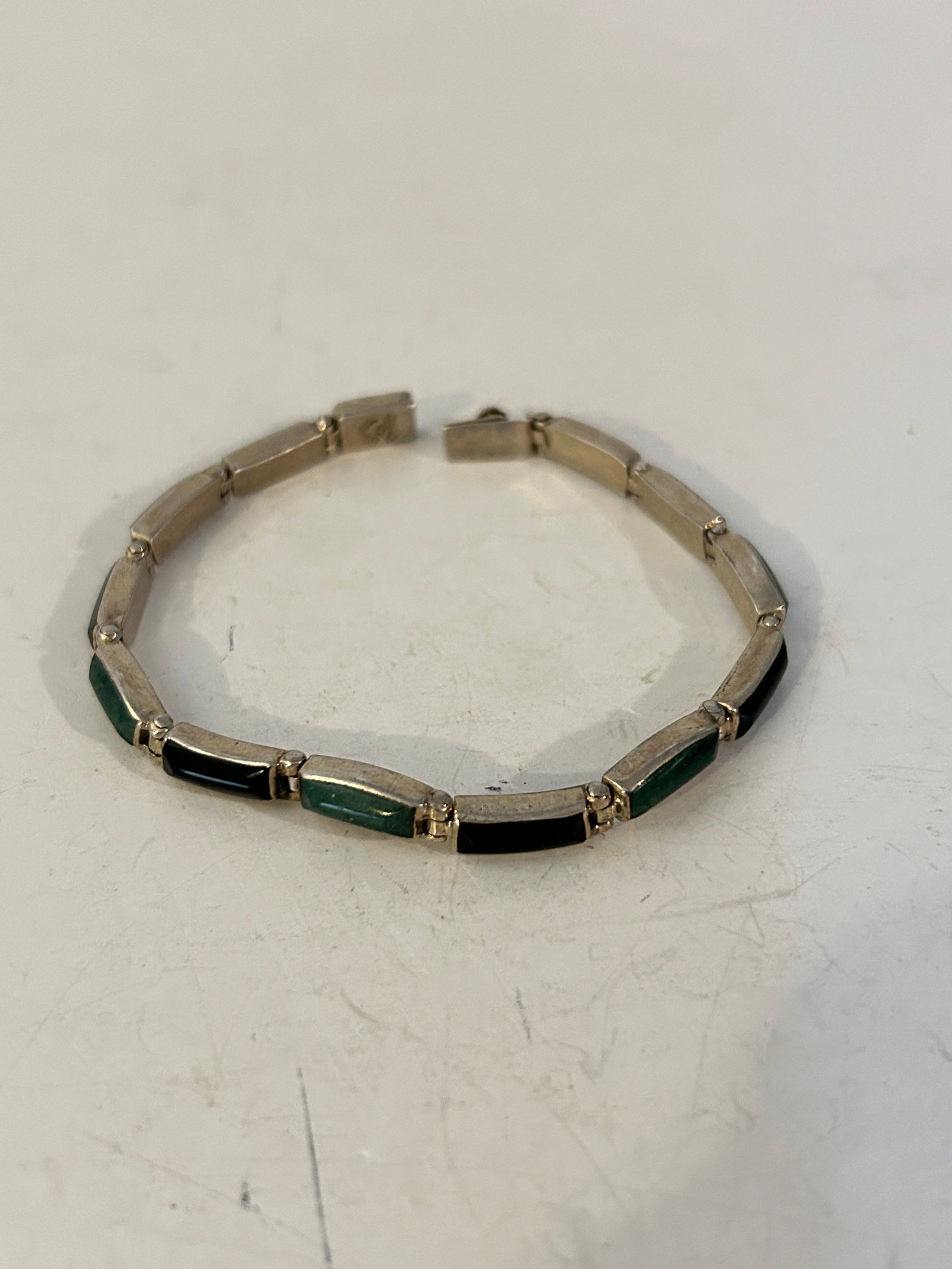 Sterling Silver Black Onyx & Turquoise Link Bracelet 7": Sterling Silver Black Onyx & Turquoise Link Bracelet 7" Please view all photos as they are part of the description and condition of this Item, Feel free to contact me with questions or picture request