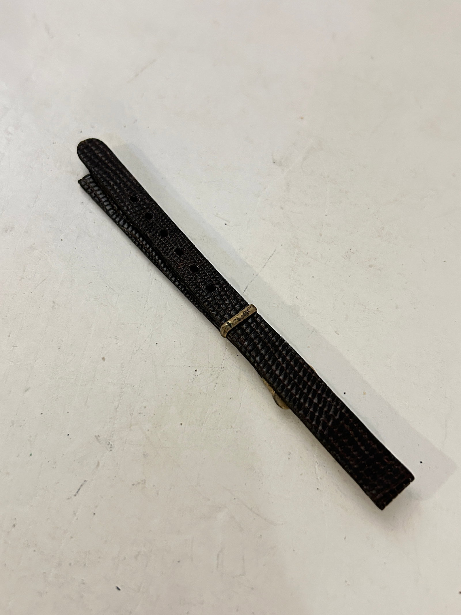 Vintage Brown Lizard Watch Band New 10mm: Vintage Brown Lizard Watch Band New 10mm Please view all photos as they are part of the description and condition of this Item, Feel free to contact me with questions or picture requests! Used Item AS