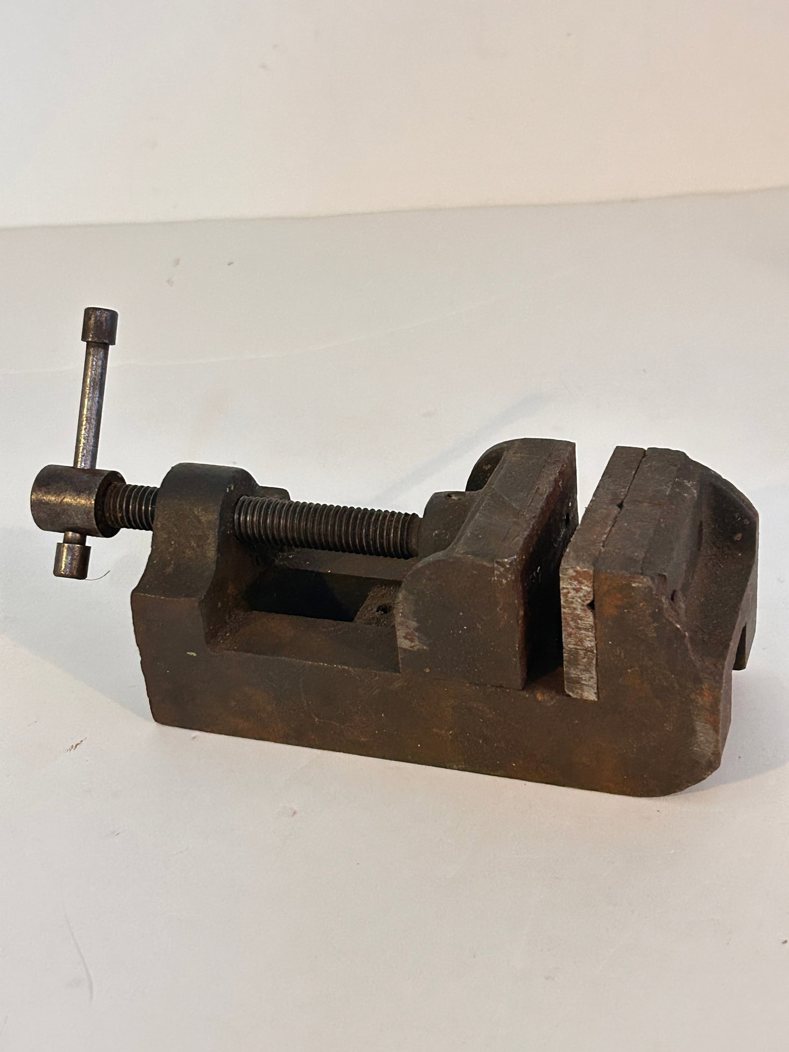 Vintage Vise (1 of 5)