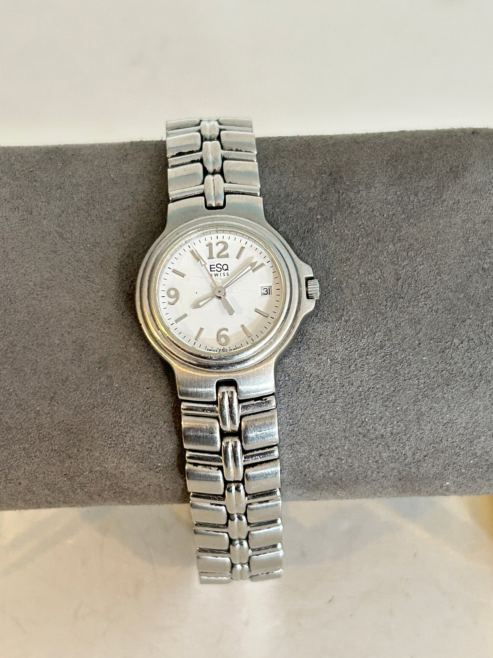 Vintage ESQ By Movado Swiss Squire White Date Dial Stainless Steel Sporty Men?s Watch working (1 of 5)