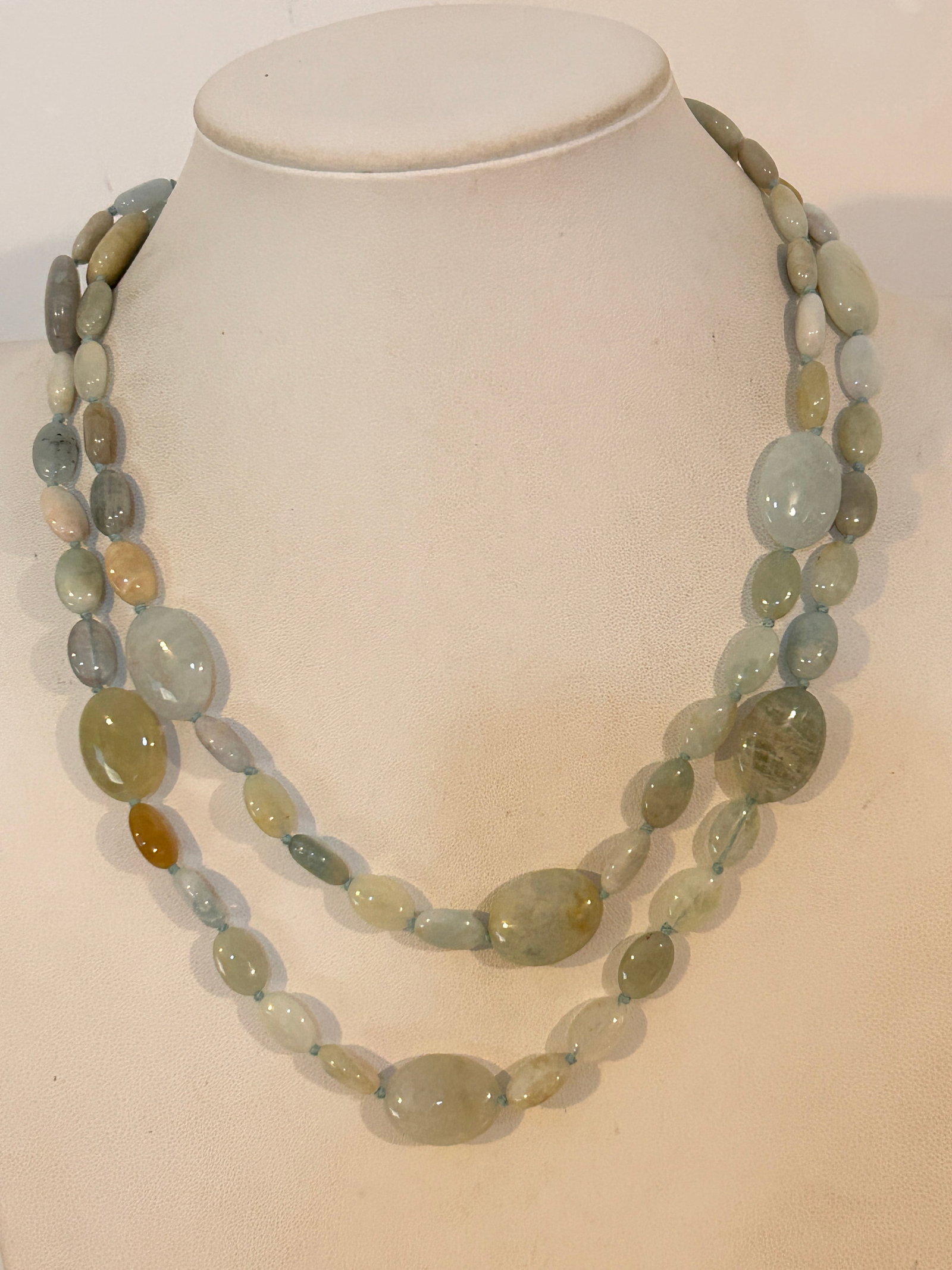 Vintage UTC Green Gemstone Necklace 38" (1 of 3)