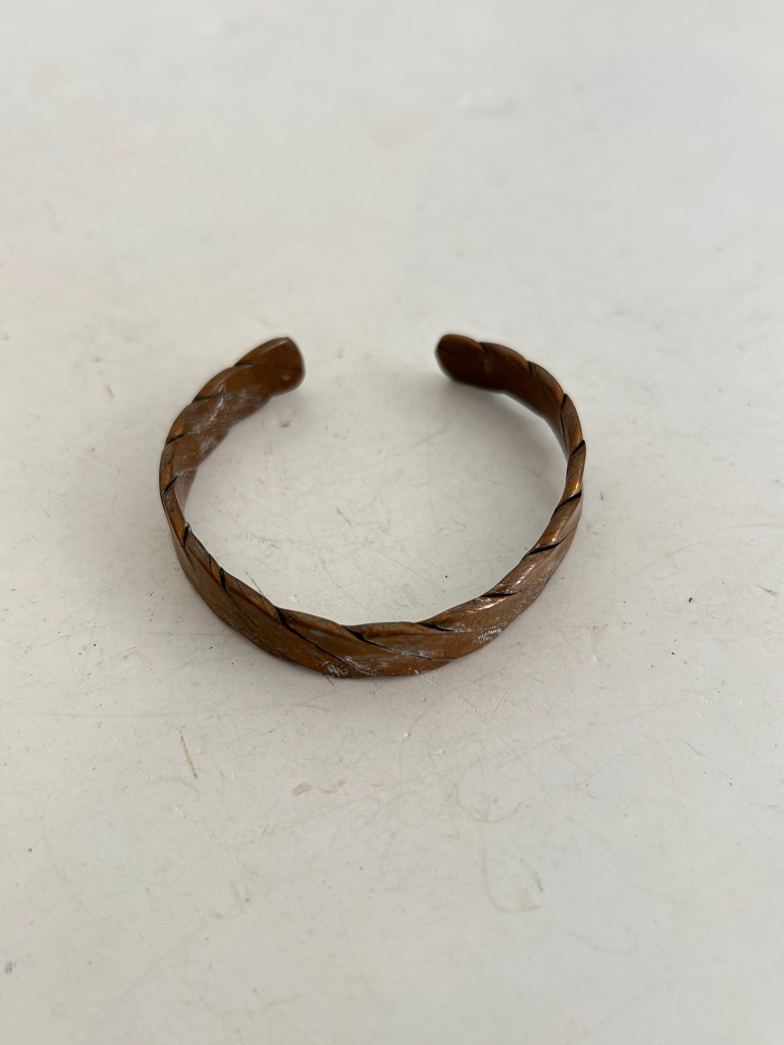 Vintage Solid Copper 7" Cuff Bracelet: Vintage Solid Copper 7" Cuff Bracelet Please view all photos as they are part of the description and condition of this Item, Feel free to contact me with questions or picture requests! Used Item AS IS