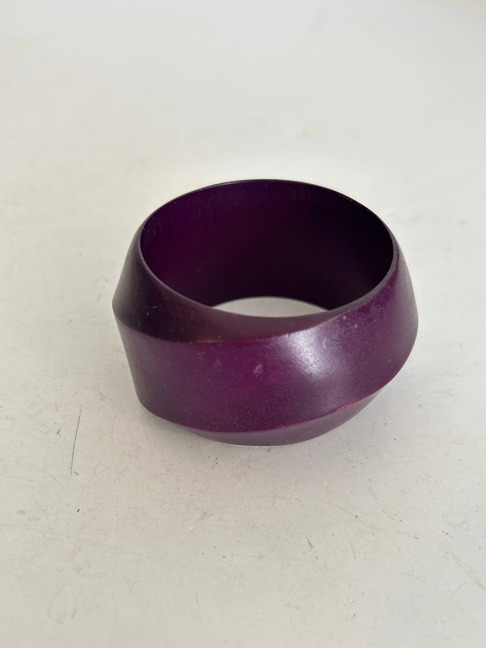 Vintage Wooden Statement cuff Bracelet 7": Vintage Wooden Statement cuff Bracelet 7" Please view all photos as they are part of the description and condition of this Item, Feel free to contact me with questions or picture requests! Used Item A