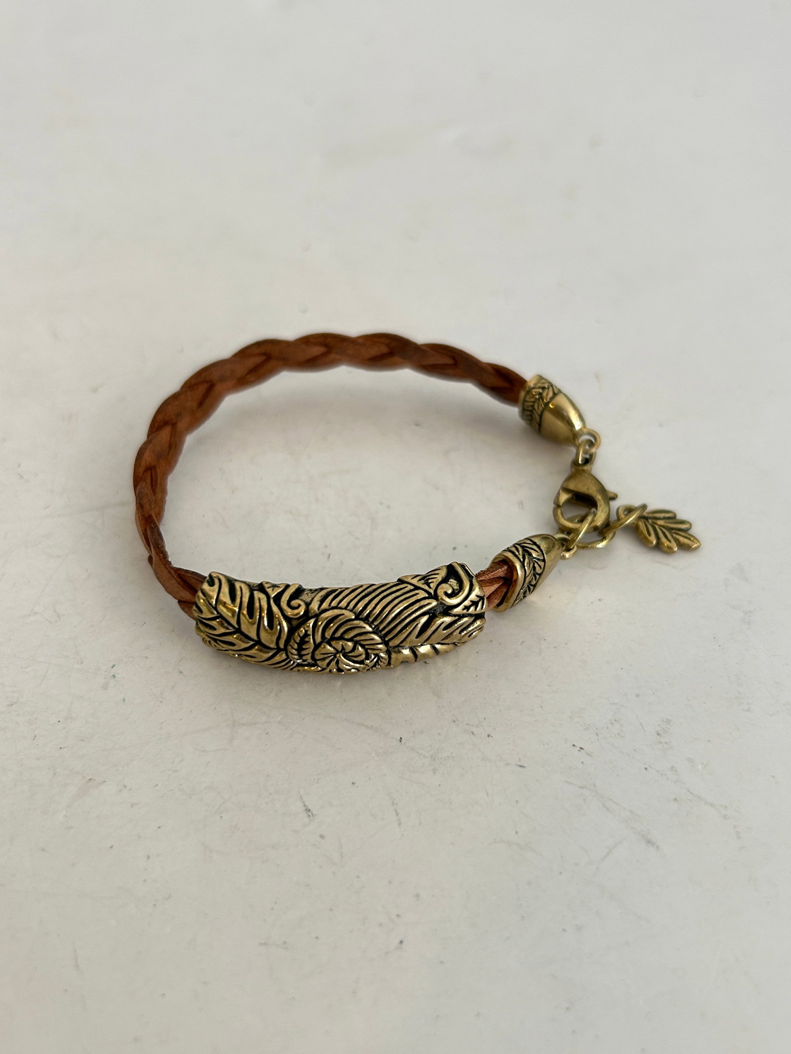 Vintage Studio Barse southwestern-style bar Bracelet 7": Vintage Studio Barse southwestern-style bar Bracelet 7" Please view all photos as they are part of the description and condition of this Item, Feel free to contact me with questions or picture request