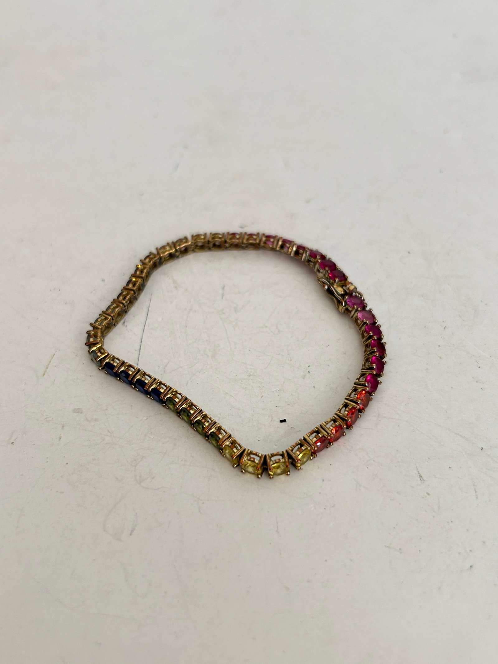 Vintage Rainbow tennis Bracelet 7": Vintage Rainbow tennis Bracelet 7" Please view all photos as they are part of the description and condition of this Item, Feel free to contact me with questions or picture requests! Used Item AS IS