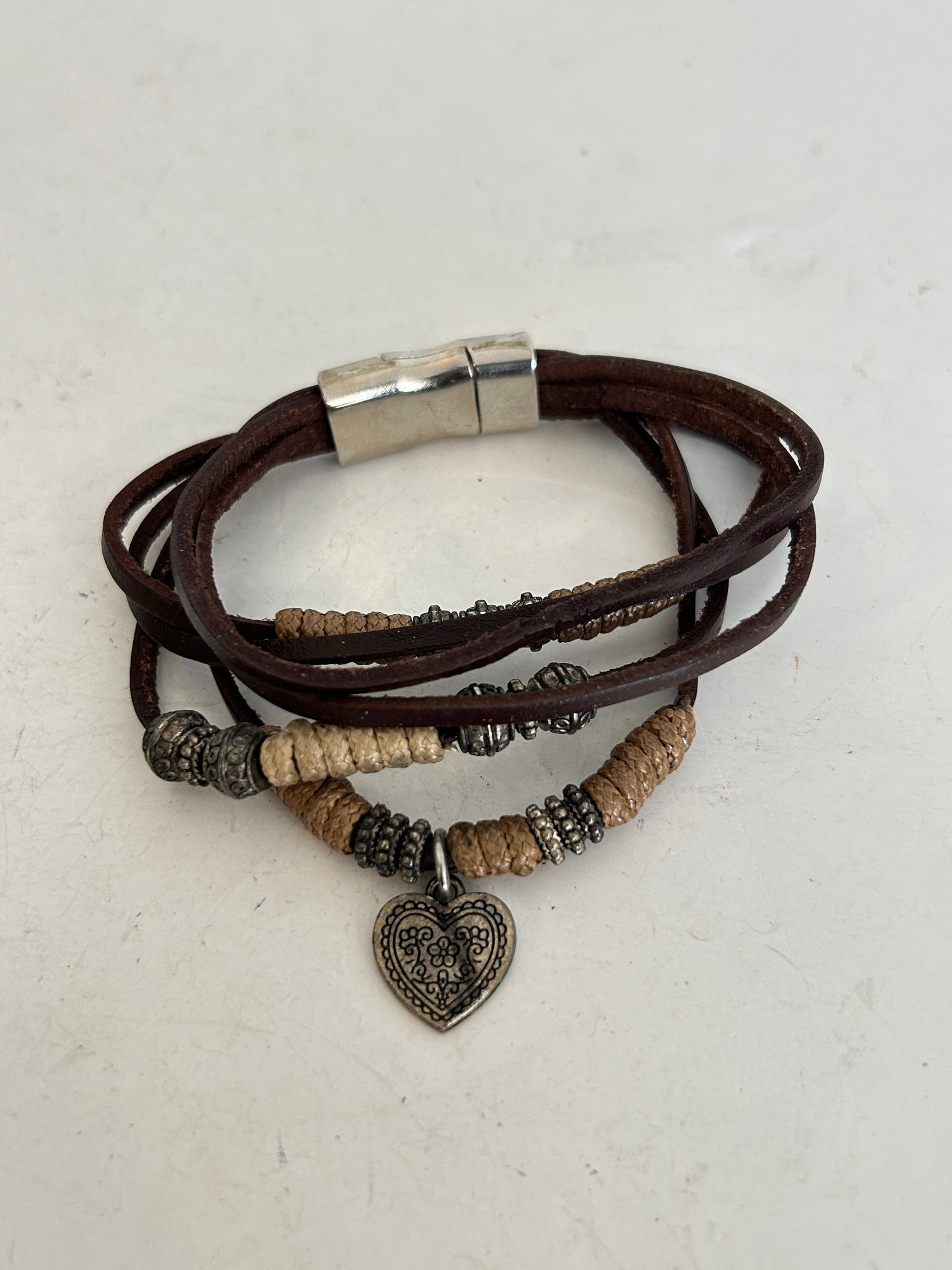 Vintage Leather Heart Bracelet, Boho Hippie Magnetic Clasp 7": Vintage Leather Heart Bracelet, Boho Hippie Magnetic Clasp 7" Please view all photos as they are part of the description and condition of this Item, Feel free to contact me with questions or picture r