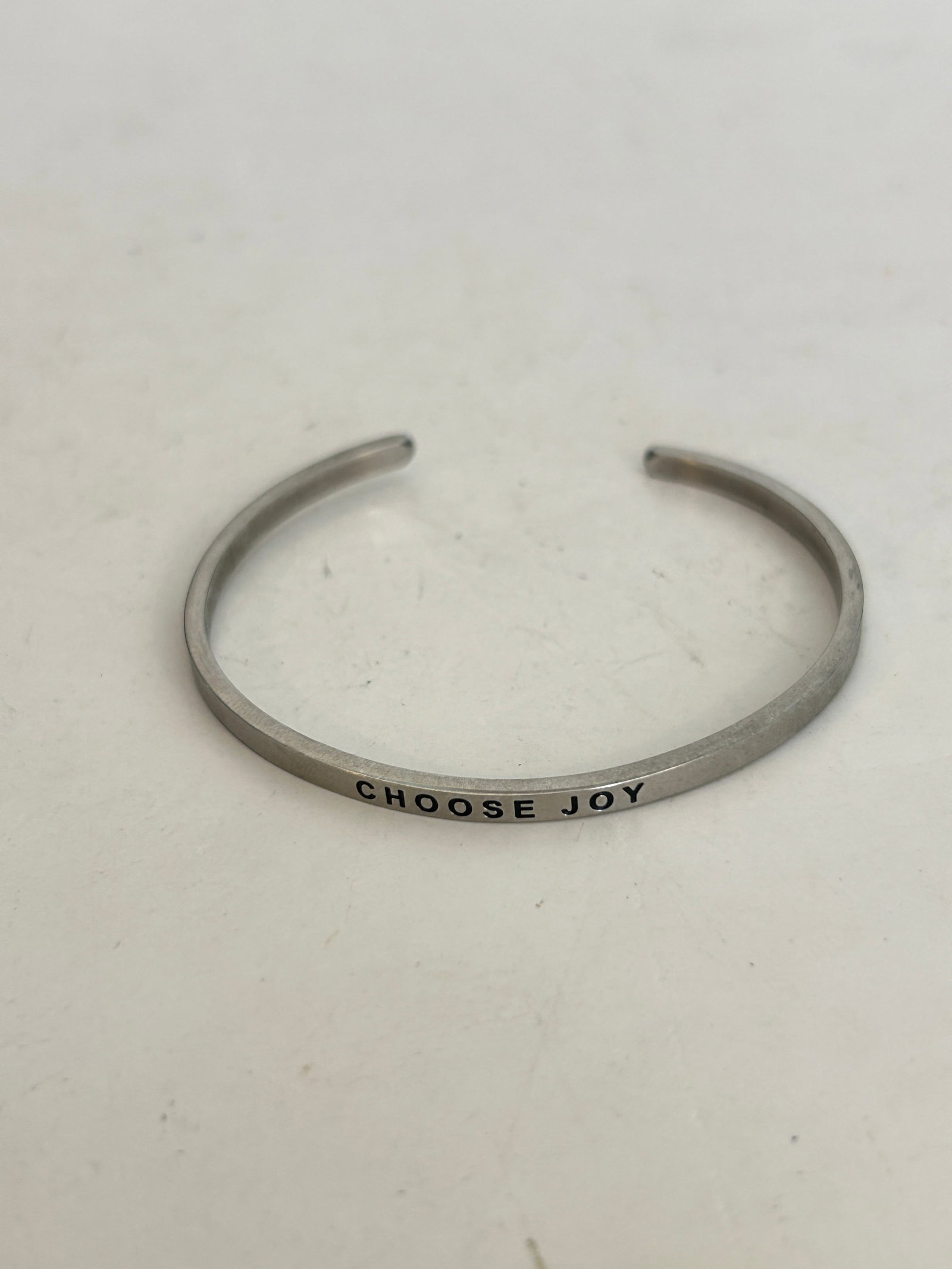Vintage Stainless MantraBand Bracelet 7? Silver Tone Inspirational: Vintage Stainless MantraBand Bracelet 7? Silver Tone Inspirational Please view all photos as they are part of the description and condition of this Item, Feel free to contact me with questions or pict