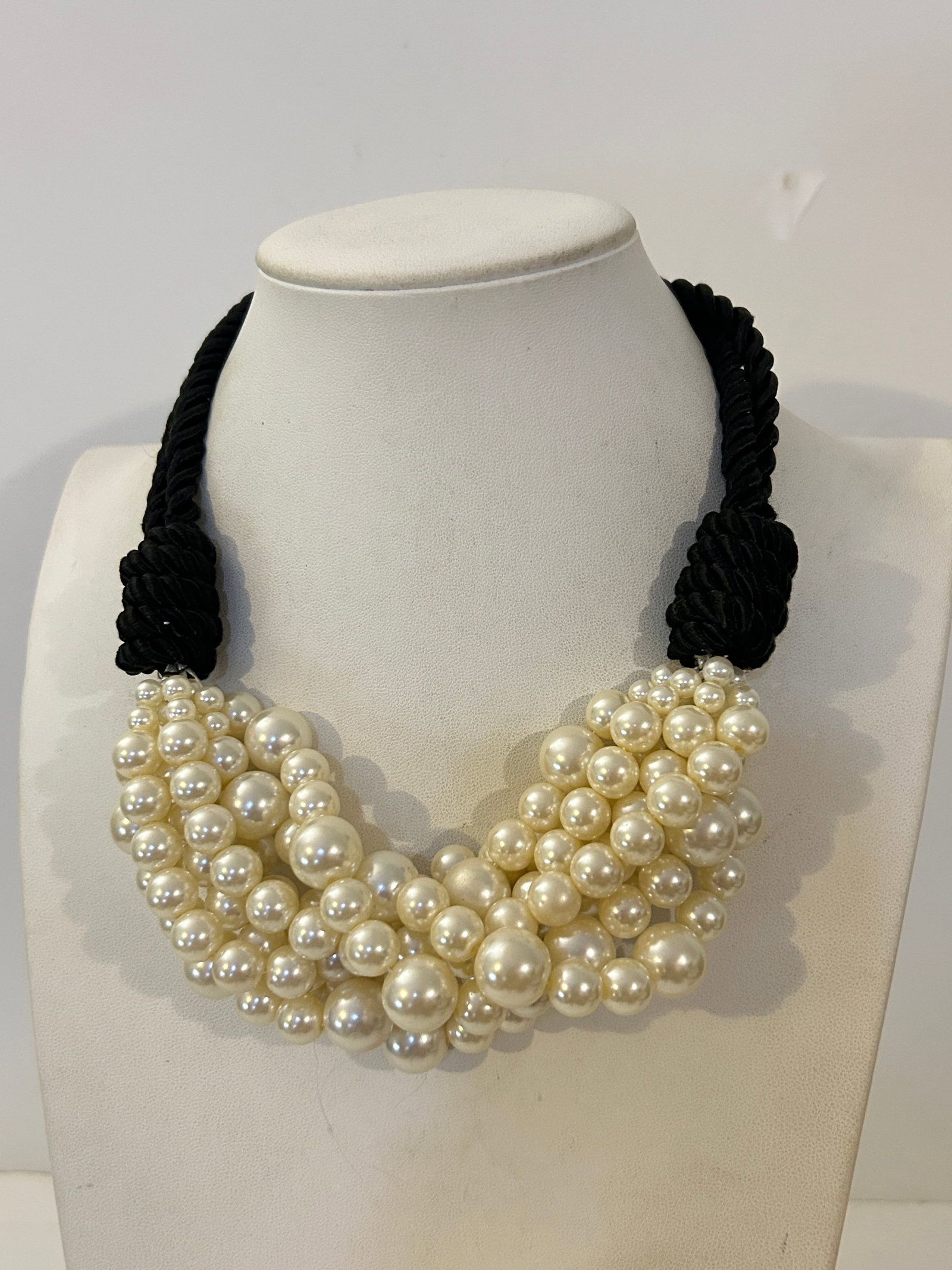 Vintage Mika vintage faux pearl bib statement Necklace 16" (1 of 5)