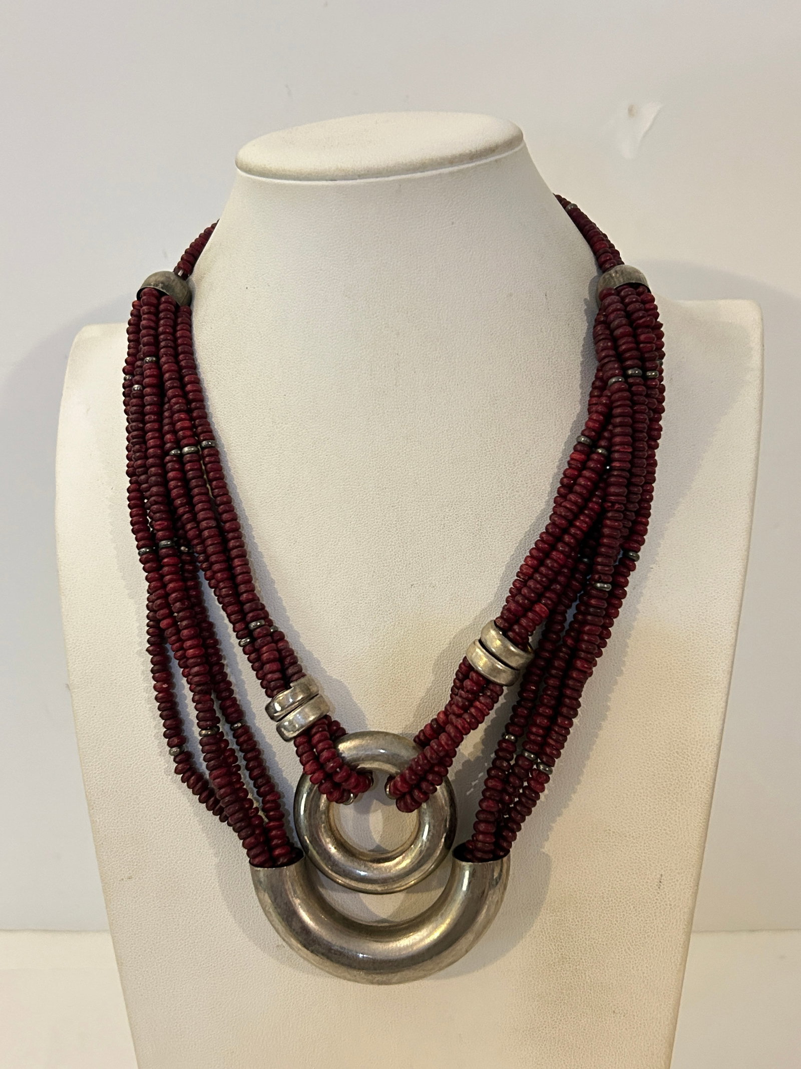 Vintage Boho Wood Heishi Bead Necklace Burgundy Tribal Statement 18": Vintage Boho Wood Heishi Bead Necklace Burgundy Tribal Statement 18" Please view all photos as they are part of the description and condition of this Item, Feel free to contact me with questions or pi