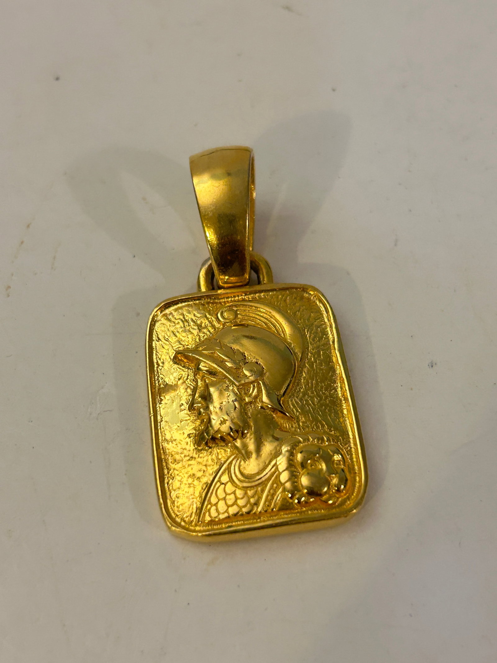 Vintage Roman Legionnaire Bust Pendant: Vintage Roman Legionnaire Bust Pendant Please view all photos as they are part of the description and condition of this Item, Feel free to contact me with questions or picture requests! Used Item AS I