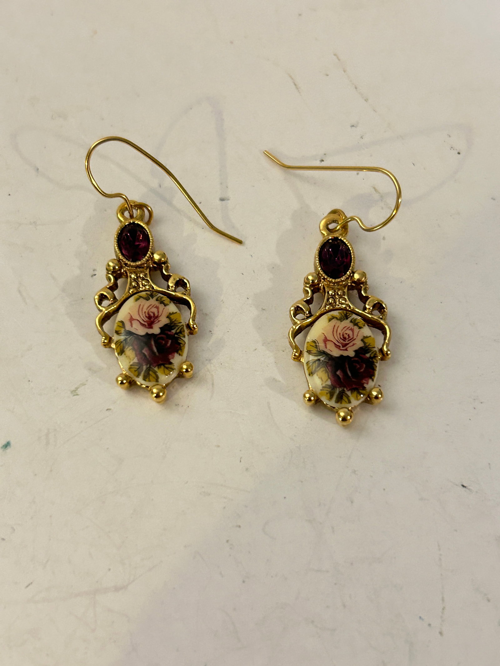 Vintage 1928 Jewelry Rose-tone Dark Purple Crystal Floral Decal Dangle Earrings: Vintage 1928 Jewelry Rose-tone Dark Purple Crystal Floral Decal Dangle Earrings Please view all photos as they are part of the description and condition of this Item, Feel free to contact me with ques