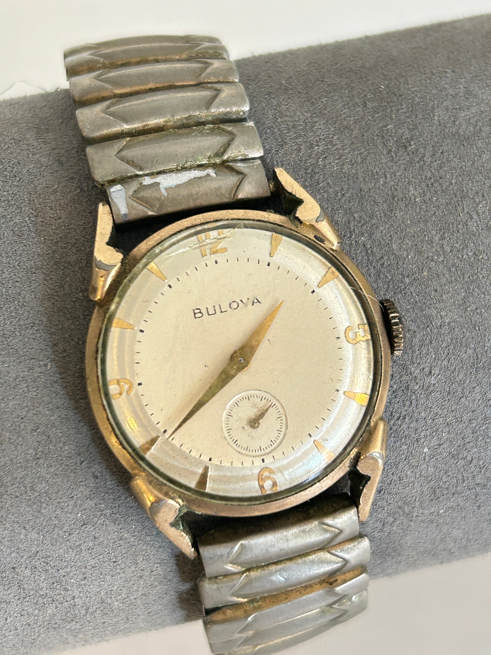 Bulova Men's Wristwatch, 1950s Works but needs cleaning (1 of 5)