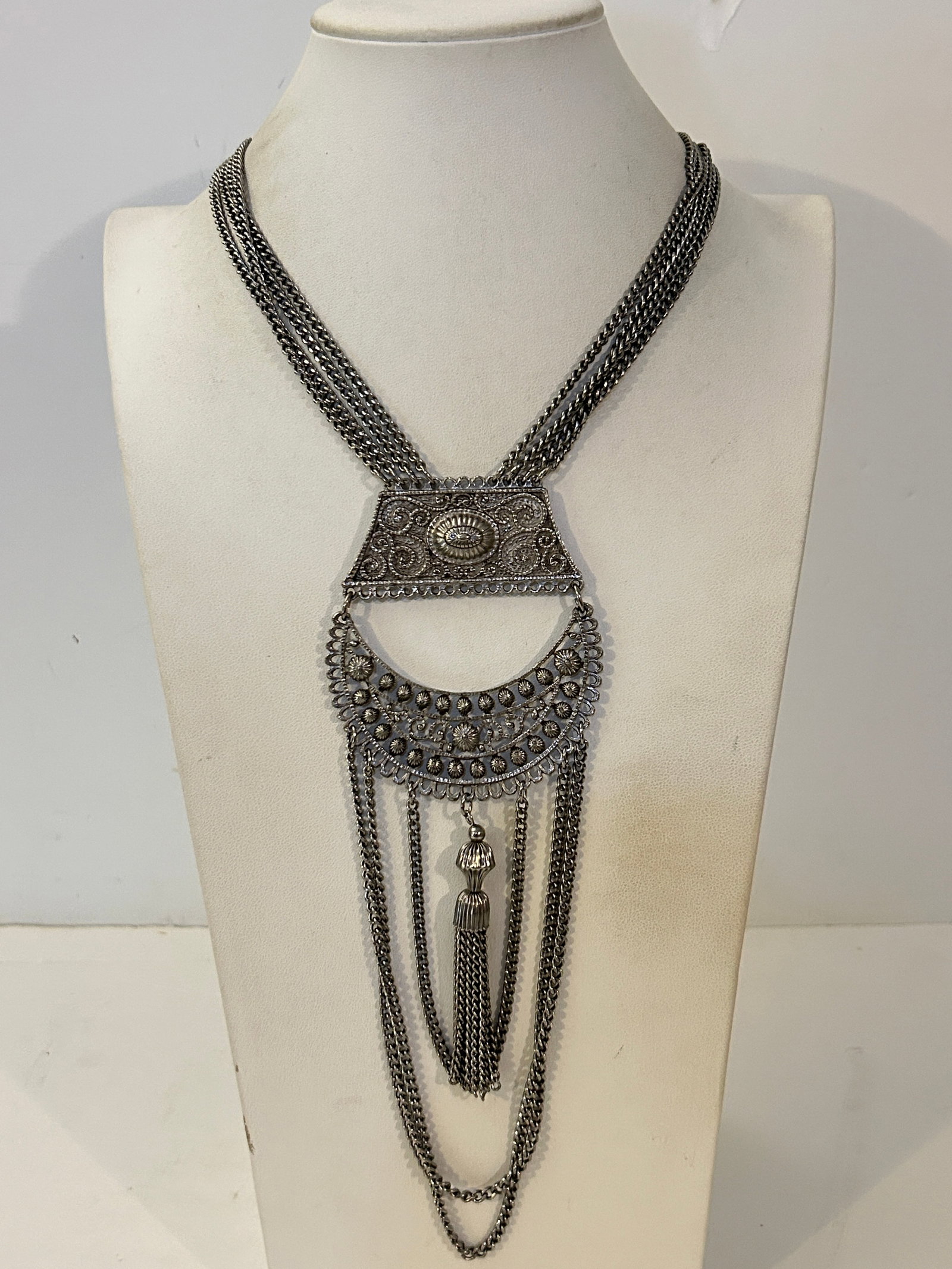 Vintage Goldette Style Etruscan Silver Tone Chains Swag Necklace 19" (1 of 4)